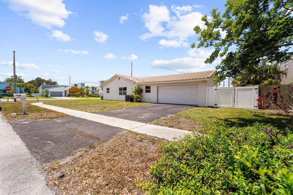 Photo of 5066 NW 3rd Avenue, Boca Raton, FL 33431 (MLS # B26028900)