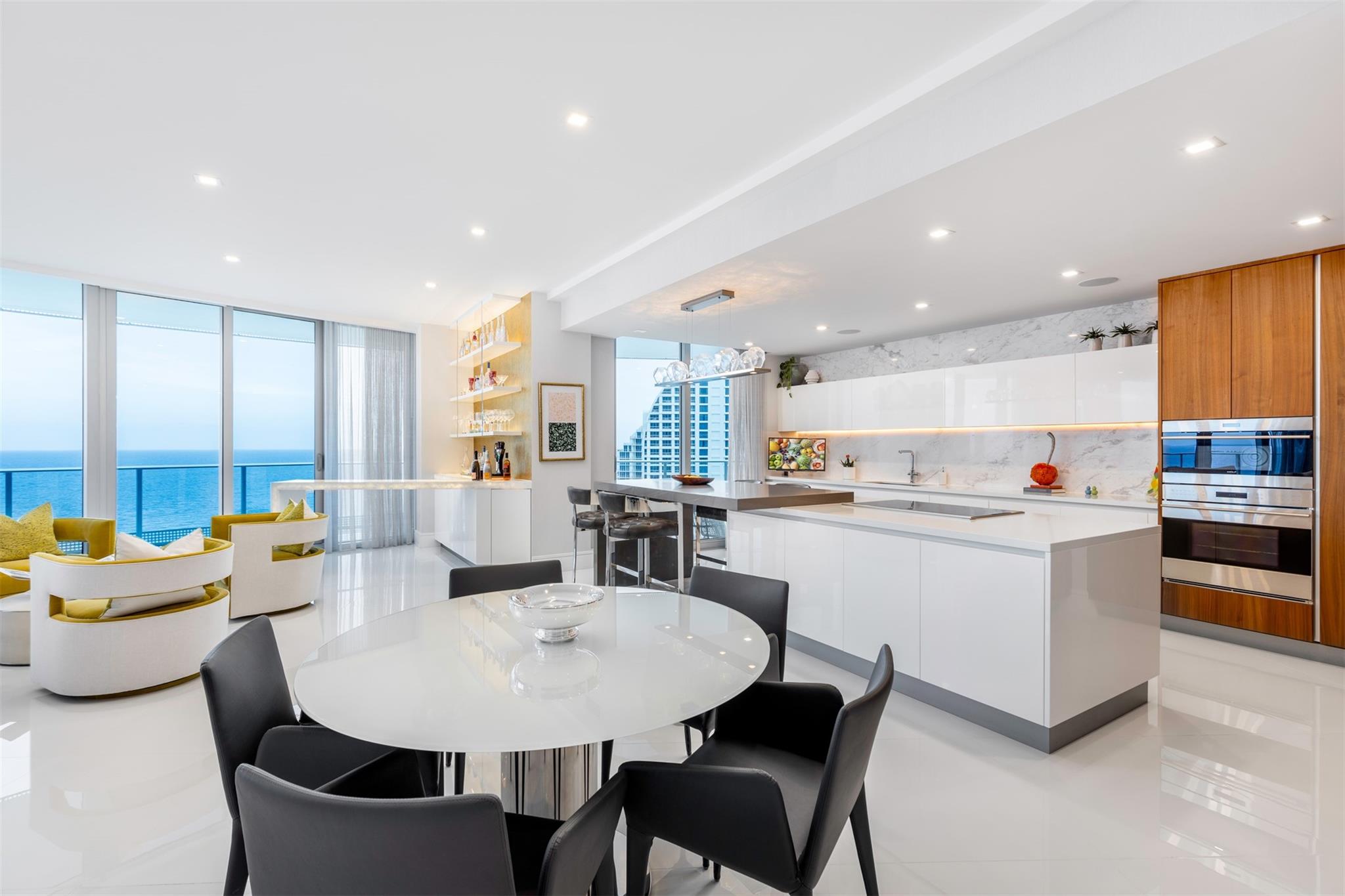 Paramount - Residential