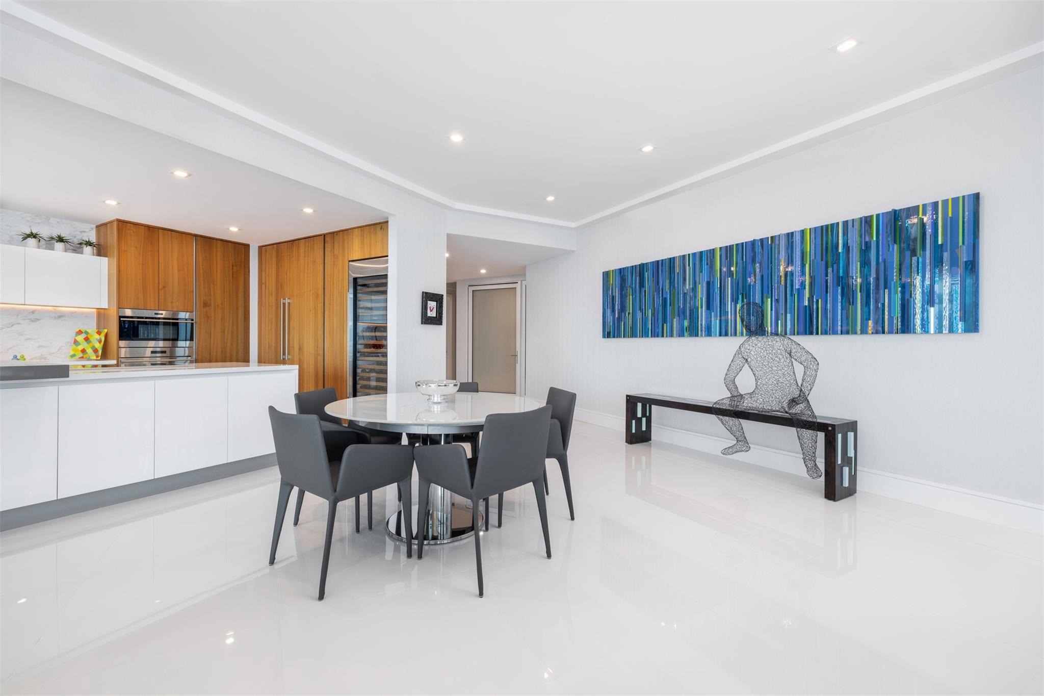 Paramount - Residential