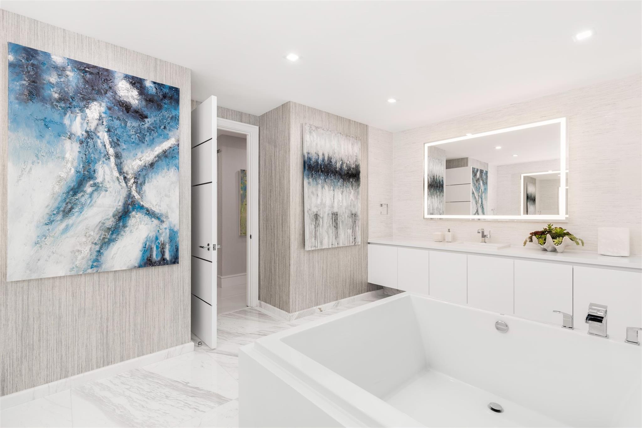 Paramount - Residential