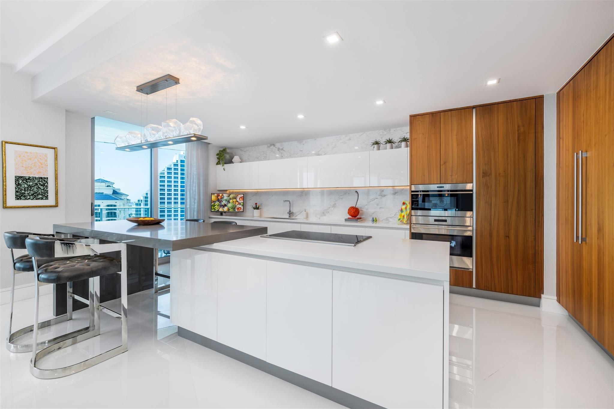 Paramount - Residential