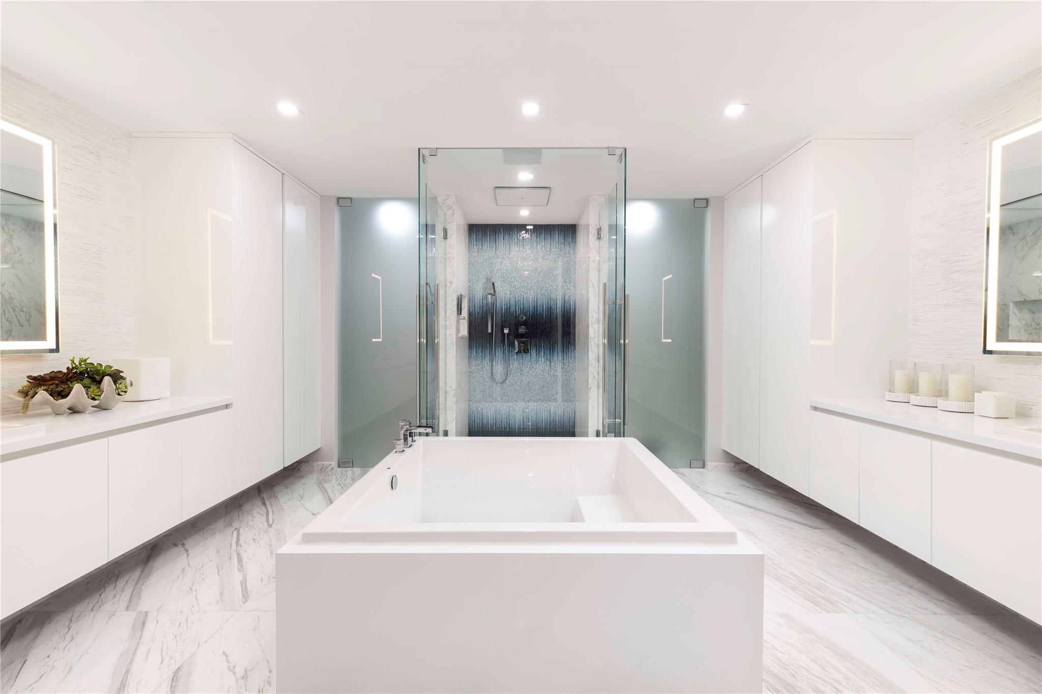 Paramount - Residential