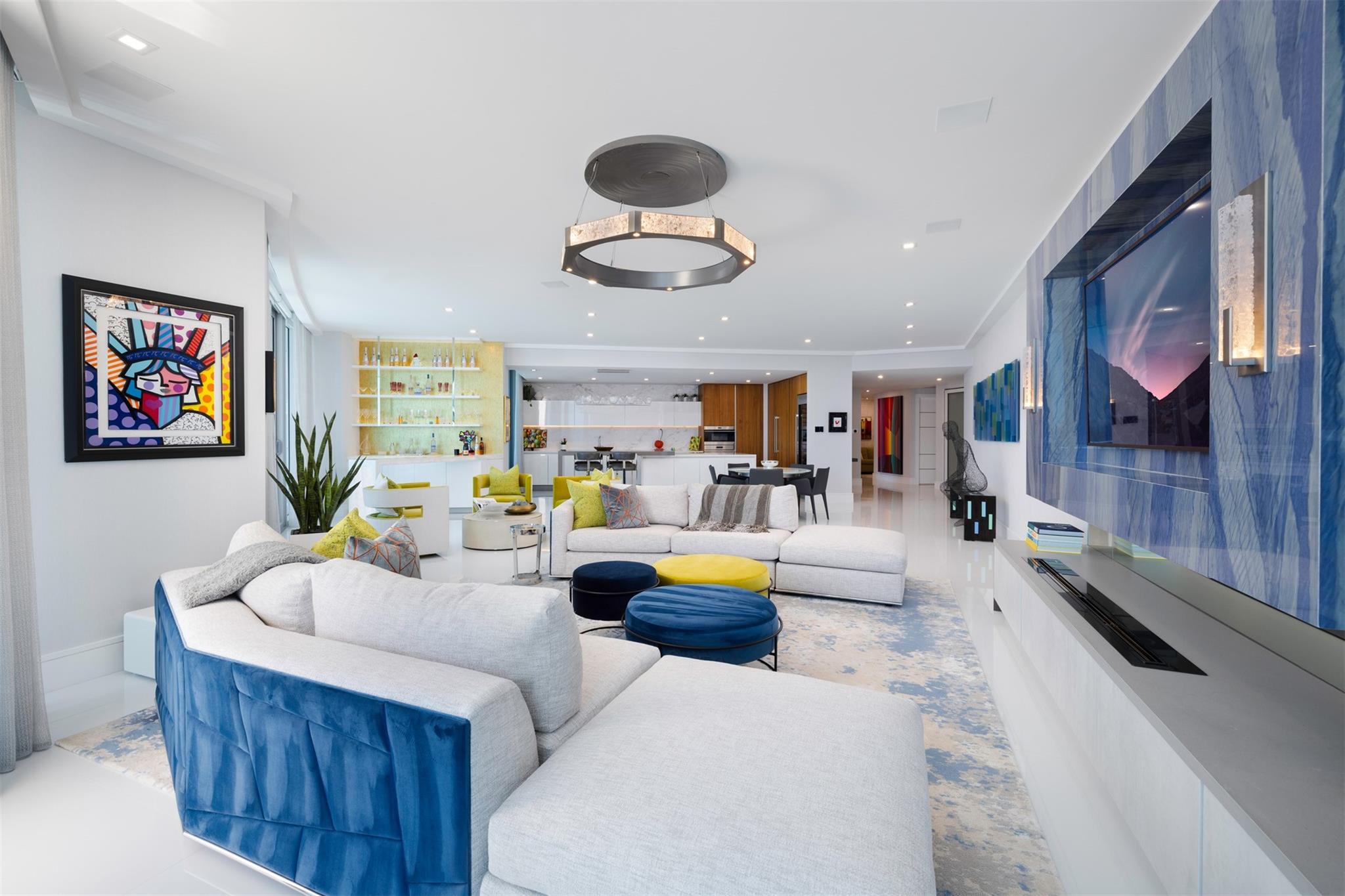 Paramount - Residential