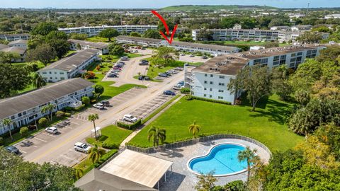 A home in Deerfield Beach