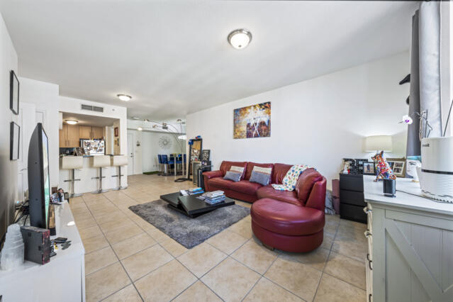 NURIVER LANDING CONDO - Residential