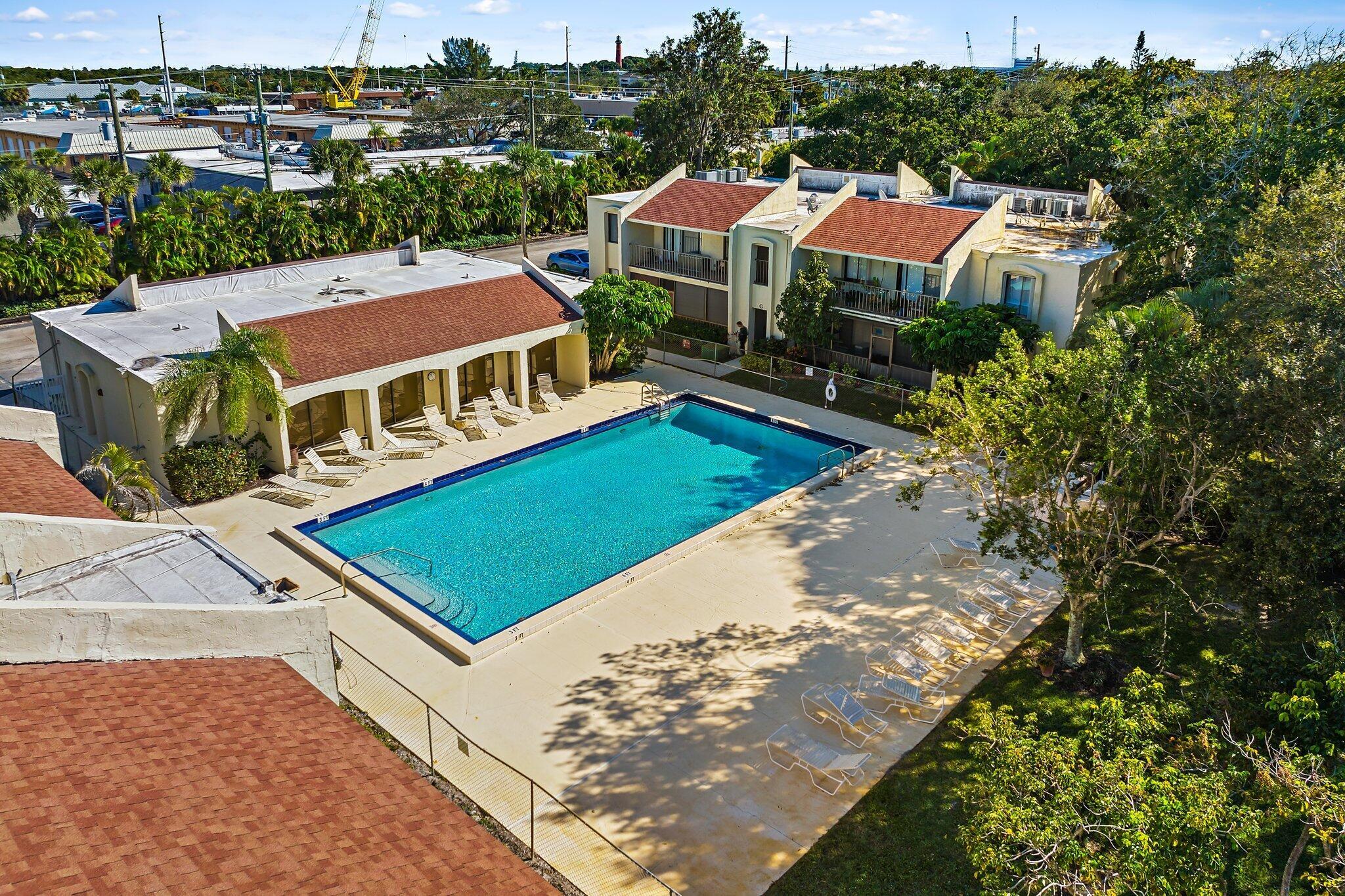 150 Pineview Road G8