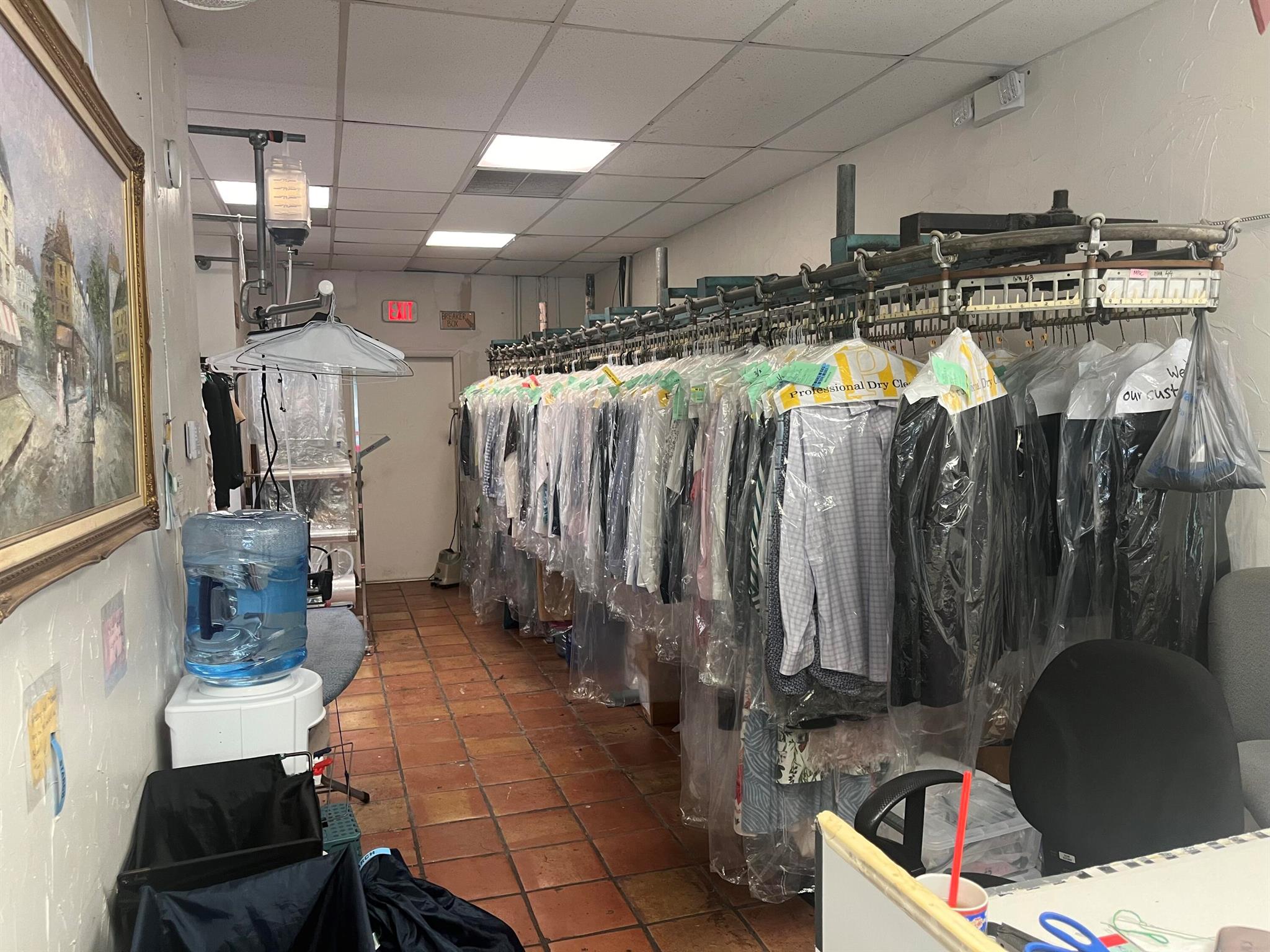 View photos, virtual tours, details... 9776 Gardens East Drive (Dry Cleaner And Alterati