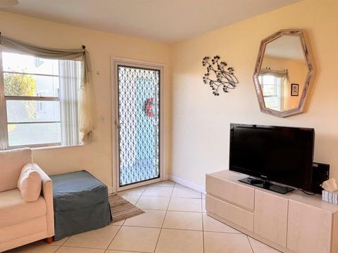 880 Horizons W 109 Boynton Beach FL 33435