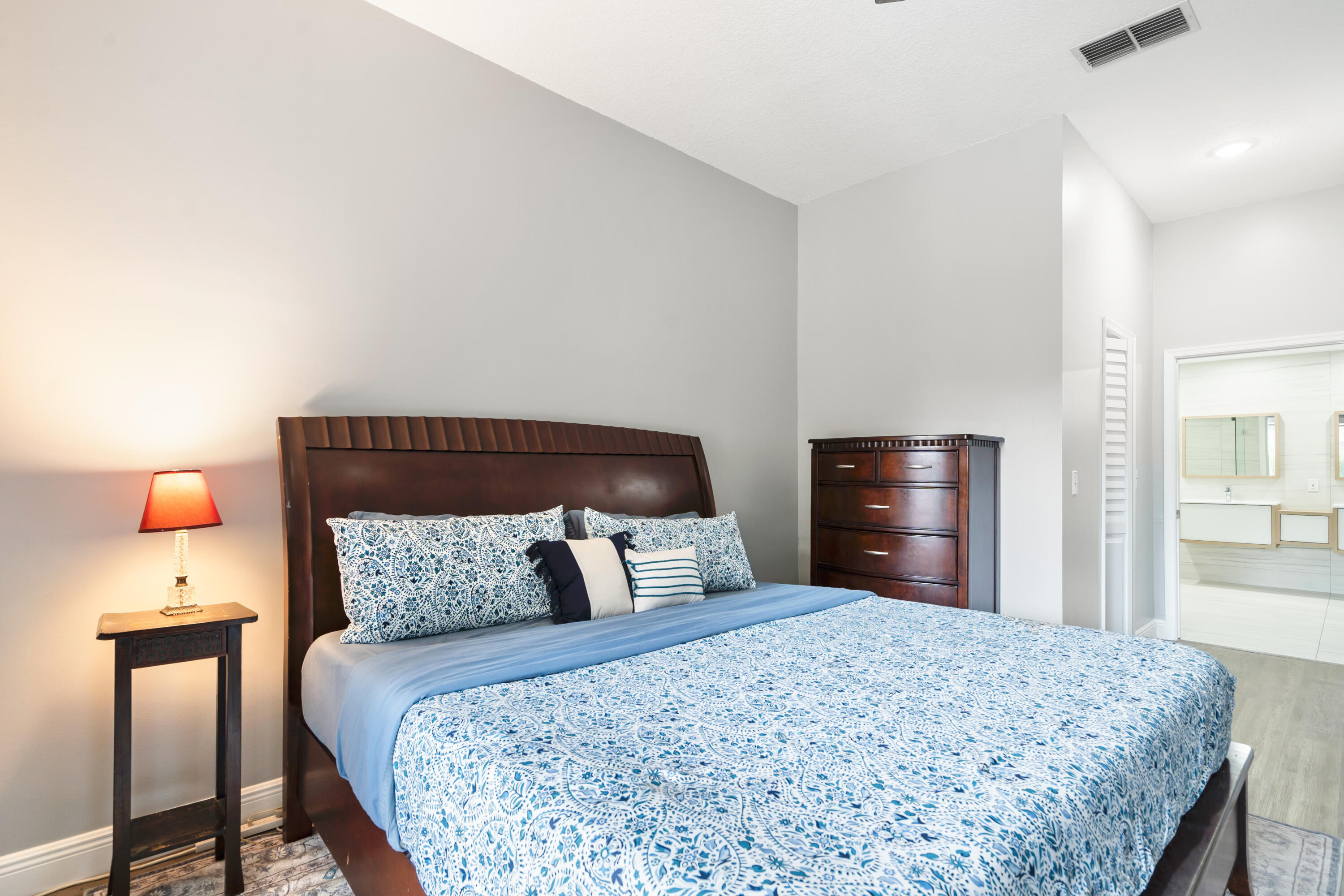 WEST GLEN - Residential