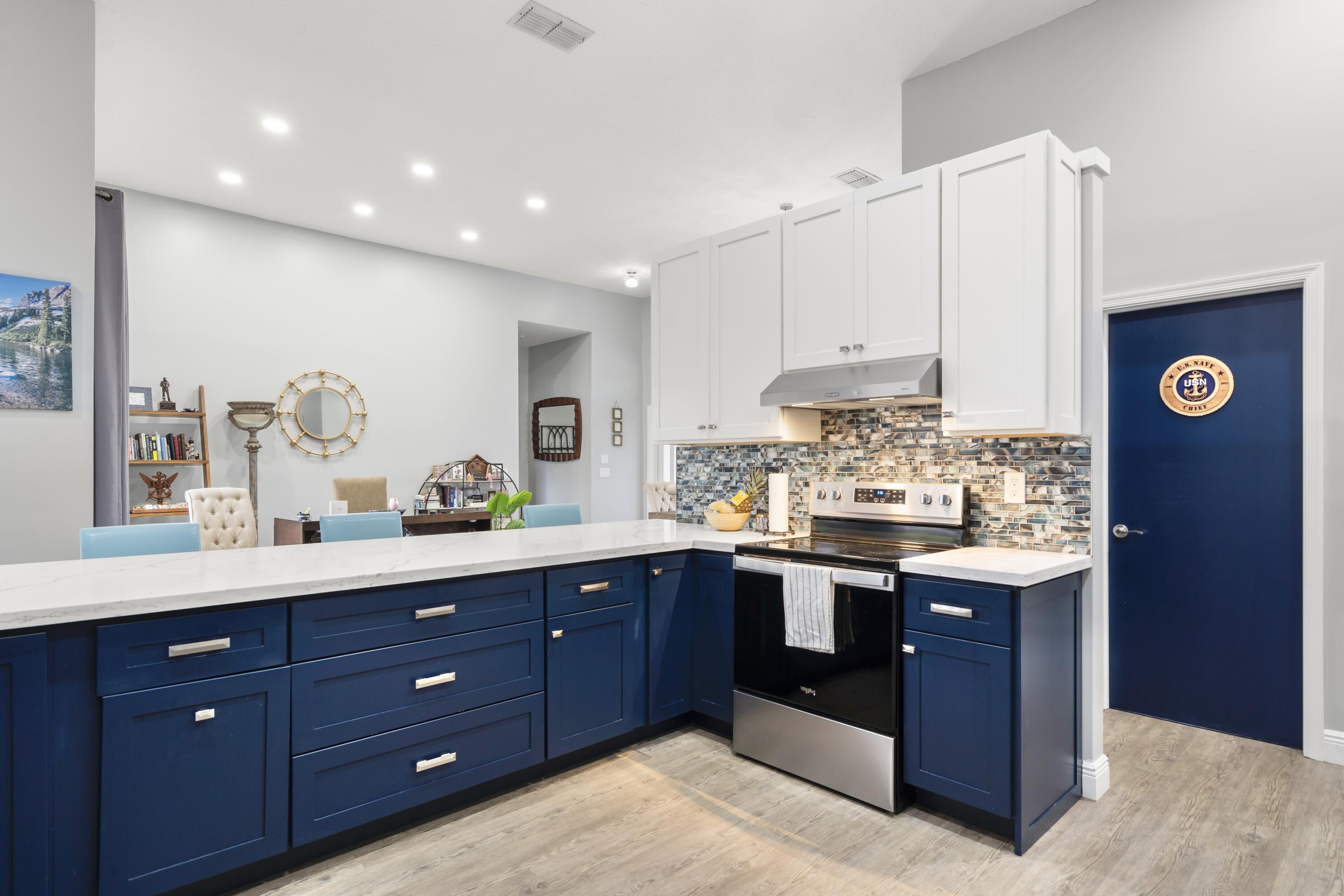 WEST GLEN - Residential