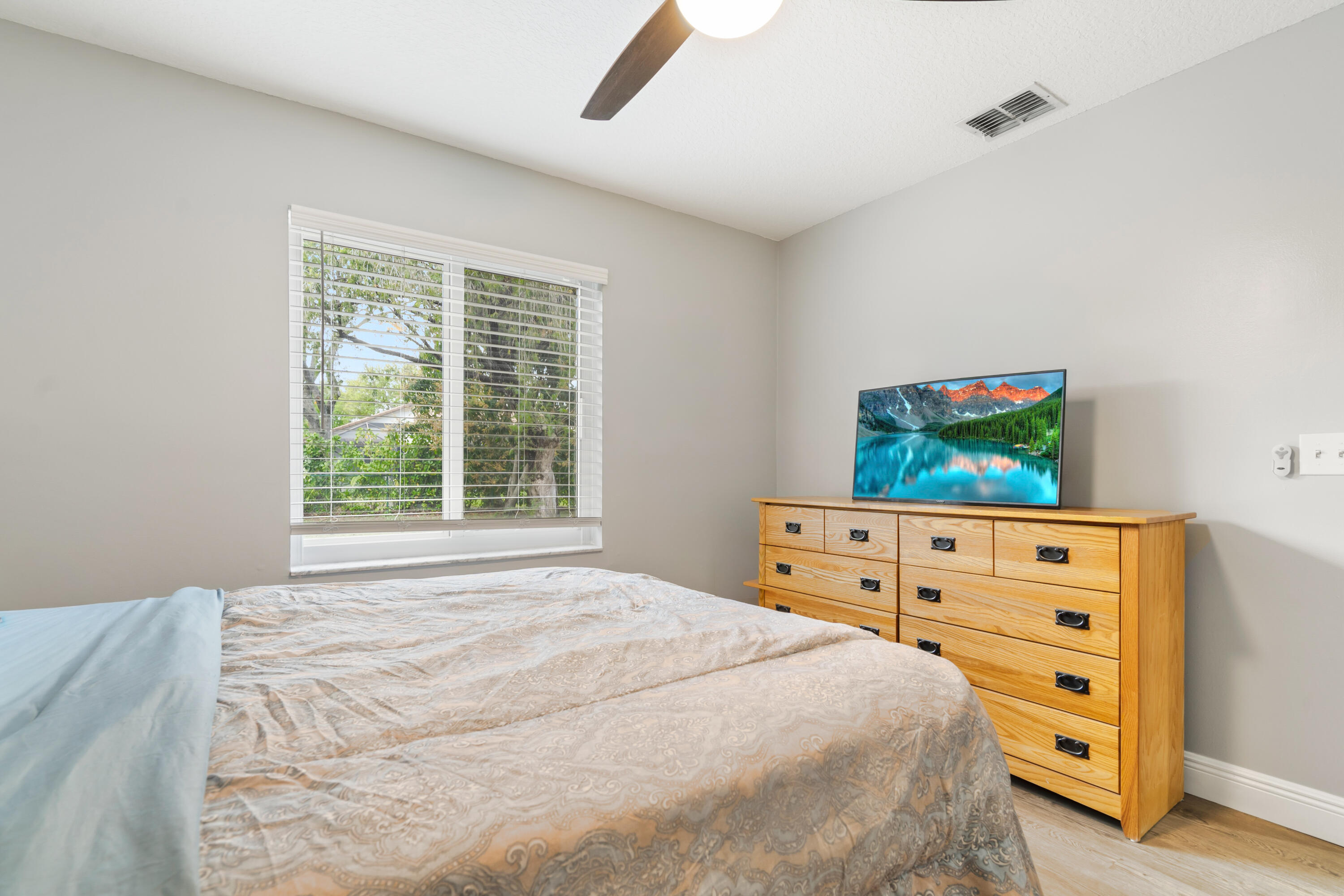 WEST GLEN - Residential