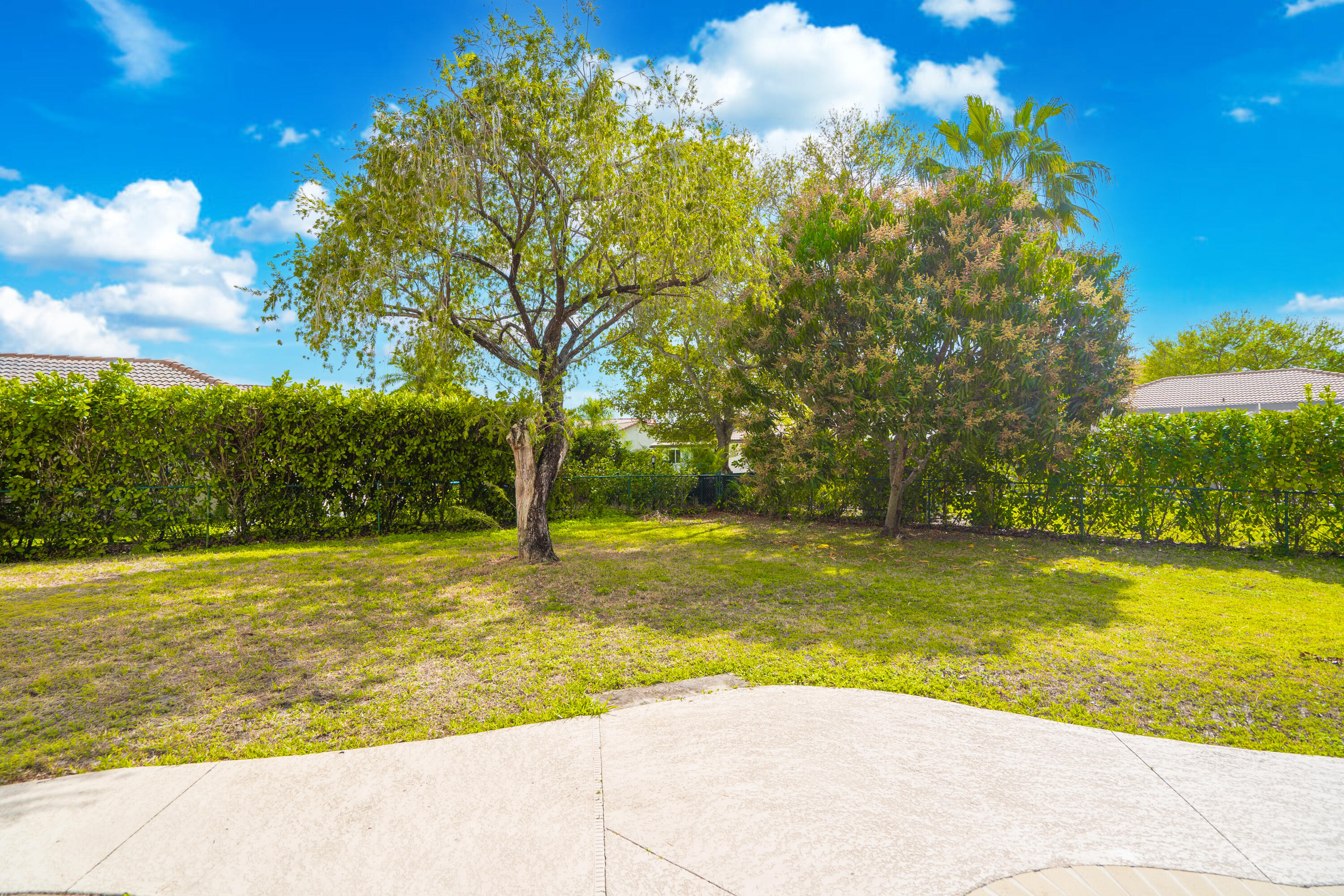 WEST GLEN - Residential