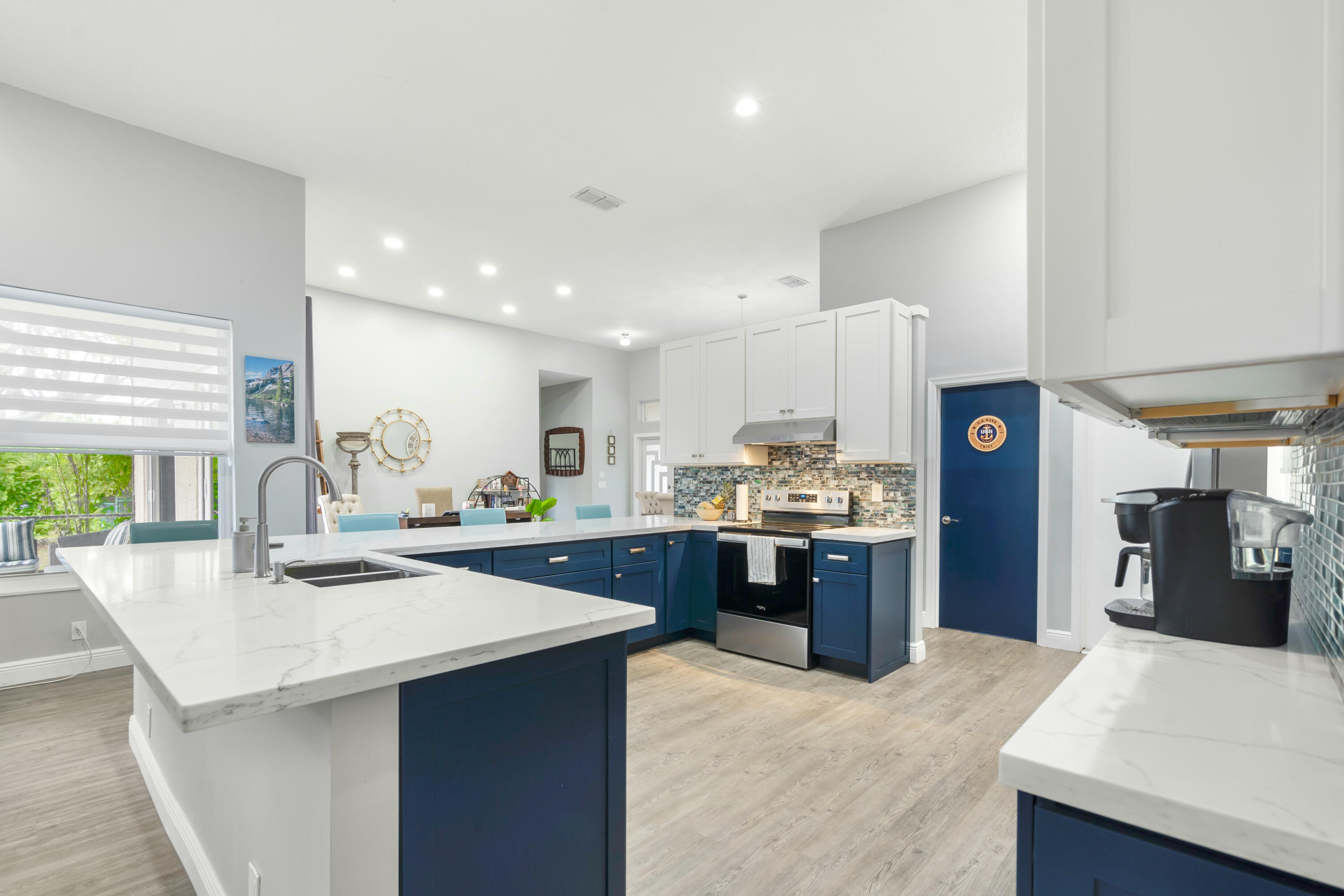 WEST GLEN - Residential