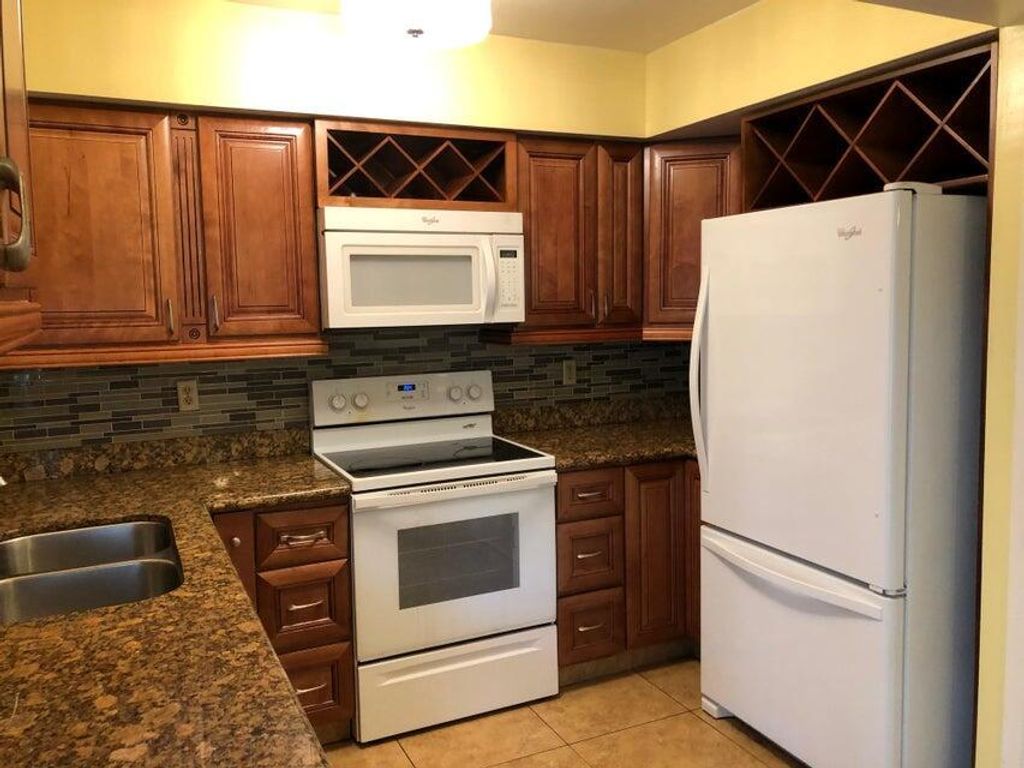 Photo of 325 NE Orchard Street, Port Saint Lucie, FL 34983 (MLS # R11028573)