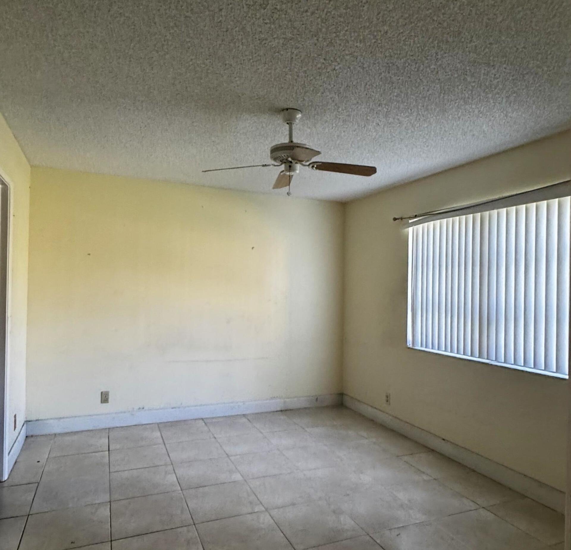 CASCADES OF LAUDERHILL 2 CONDO - Residential