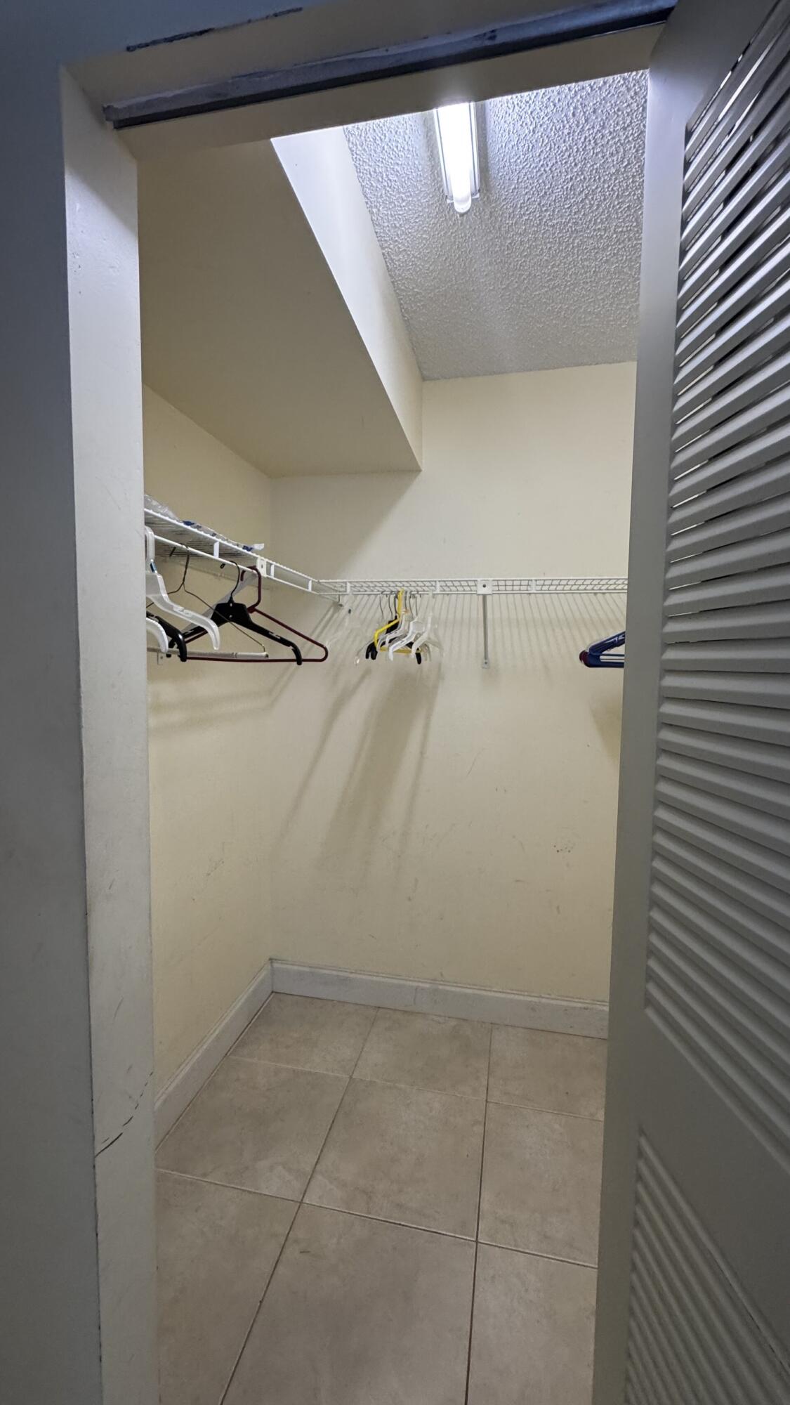 CASCADES OF LAUDERHILL 2 CONDO - Residential