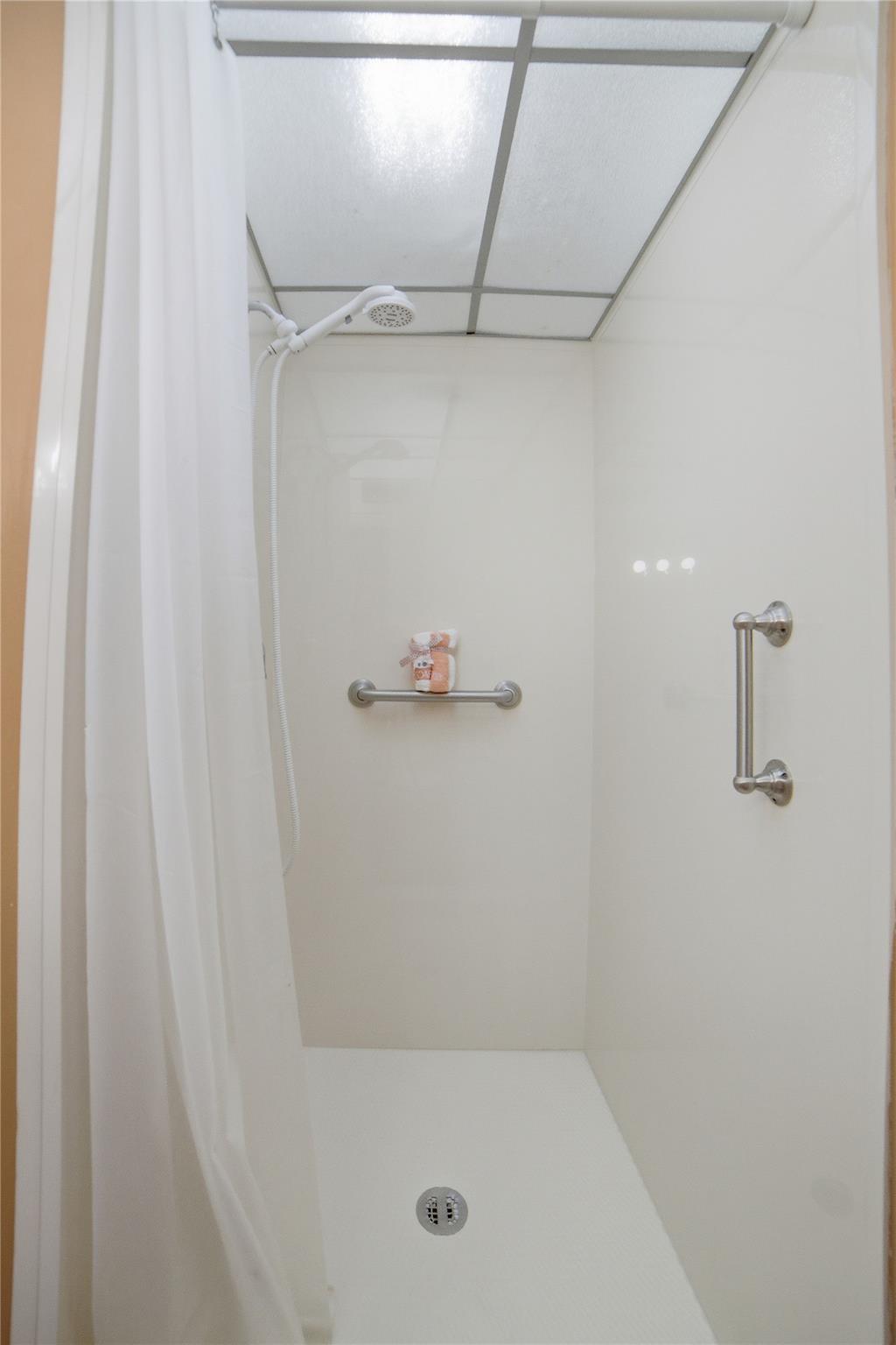 ASHMONT - Residential