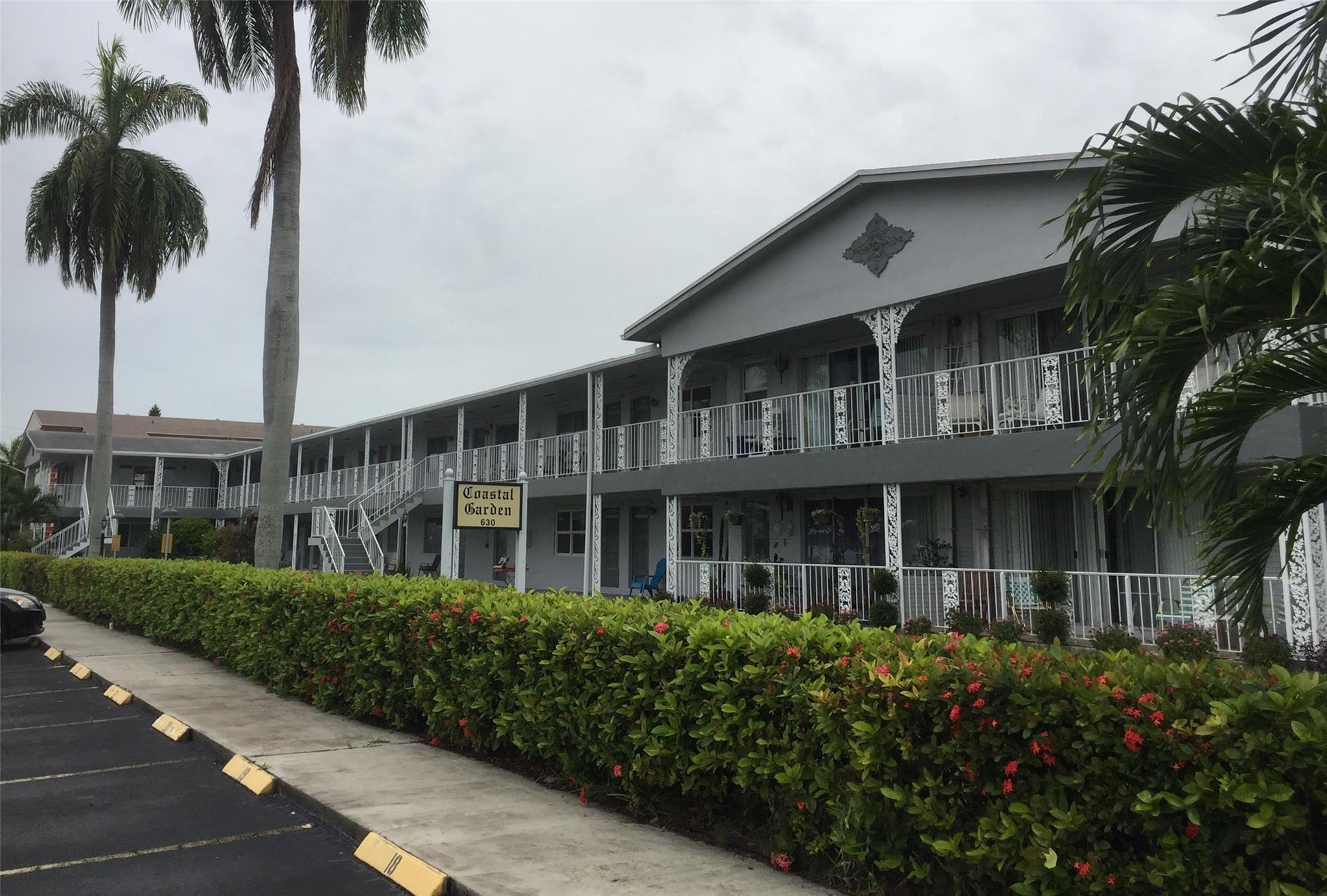 Looking for comfort, location, and a true coastal lifestyle?
Welcome to Layne Blvd in Hallandale Beach — a hidden gem between the ocean and the city, where every day feels like a getaway.
Enjoy the convenience of having everything close: supermarkets, cafés, banks, parks, and more… without stress, traffic, or wasted time.
Easily connect to Miami, Aventura, or Fort Lauderdale — and when you return, it feels like coming home to your own little paradise......Peaceful, welcoming, and full of light.
Living on Layne Blvd is treating yourself to a lifestyle where quality, location, and well-being come together in perfect harmony.