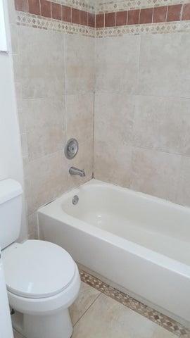 GOLF INN - Residential Lease