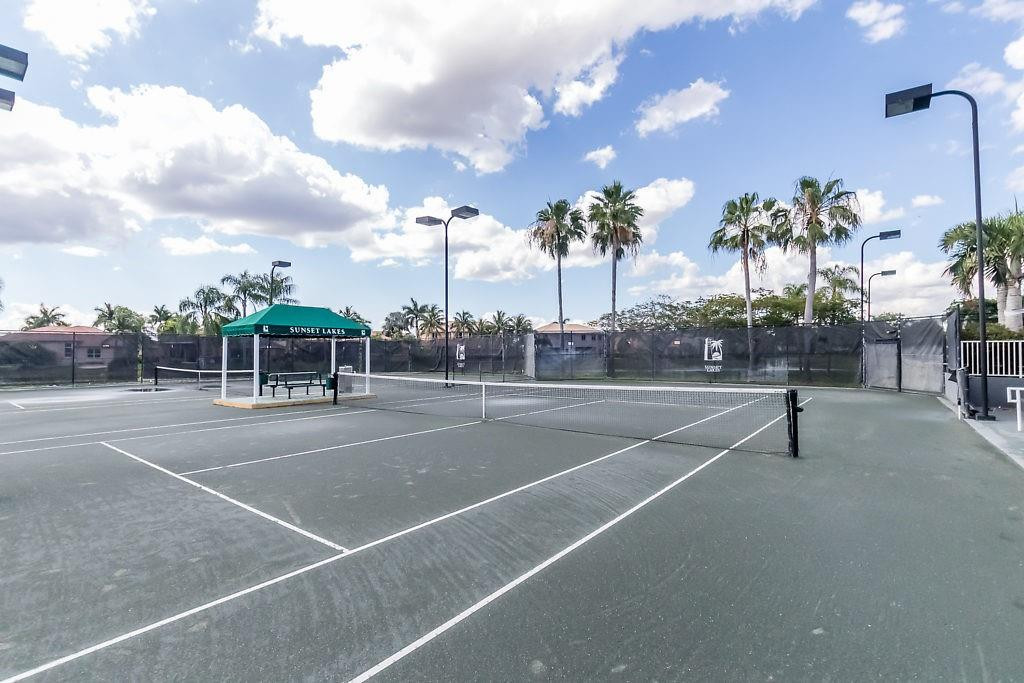 Sunset Lakes One 164-34 B - Residential