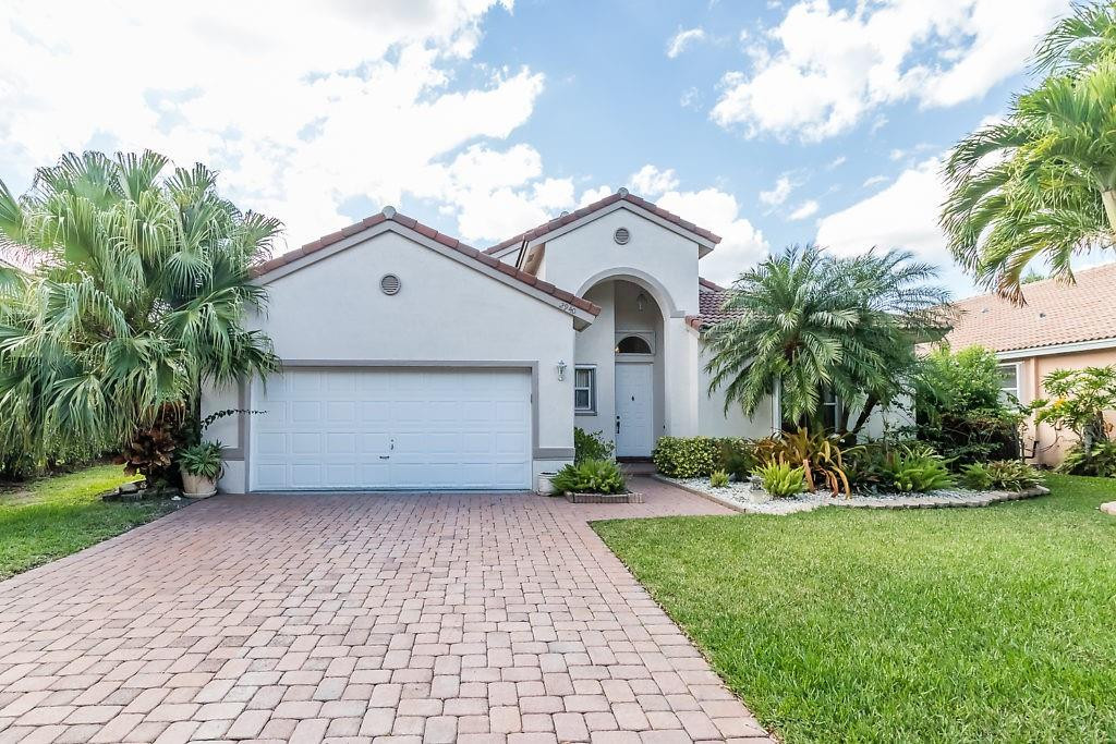 Sunset Lakes One 164-34 B - Residential