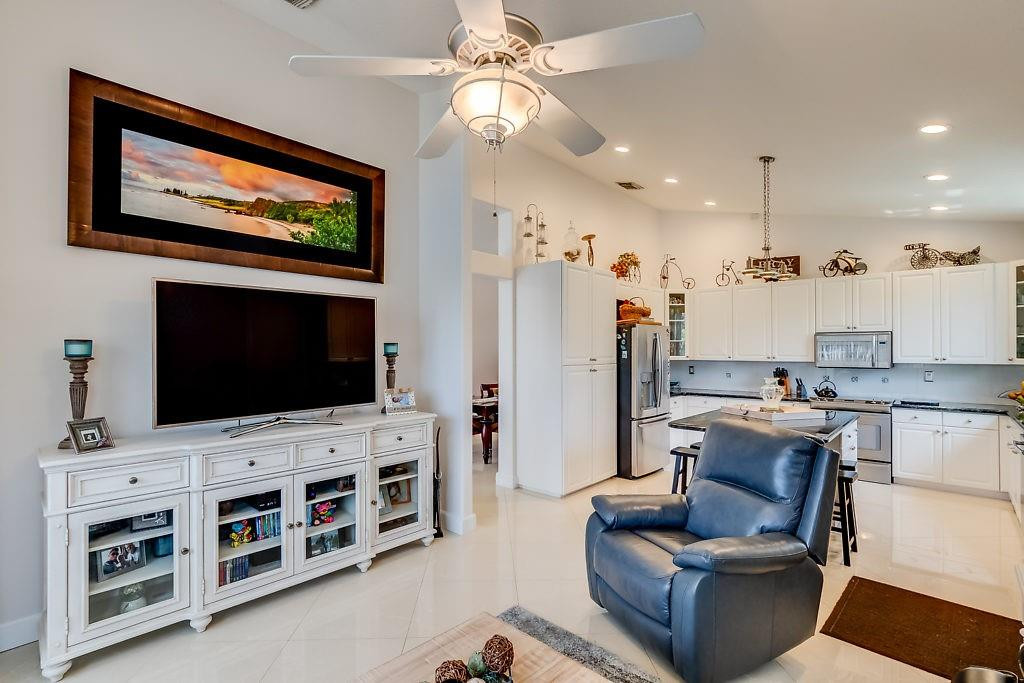 Sunset Lakes One 164-34 B - Residential