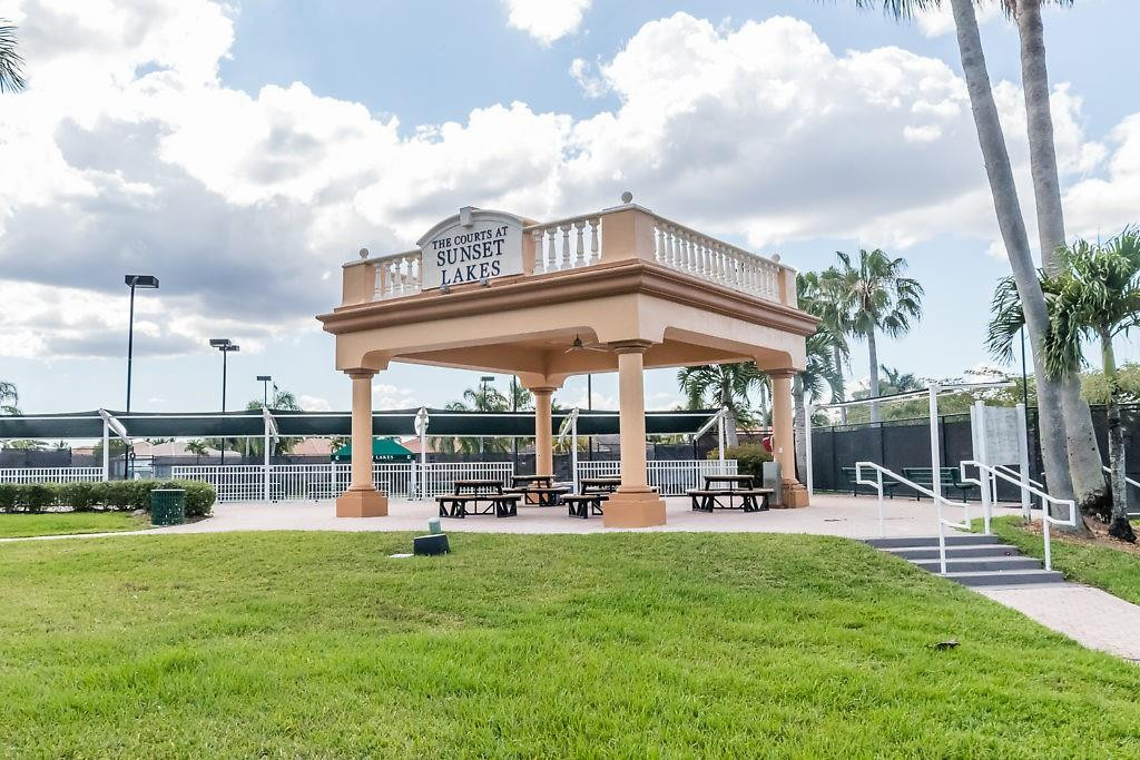 Sunset Lakes One 164-34 B - Residential