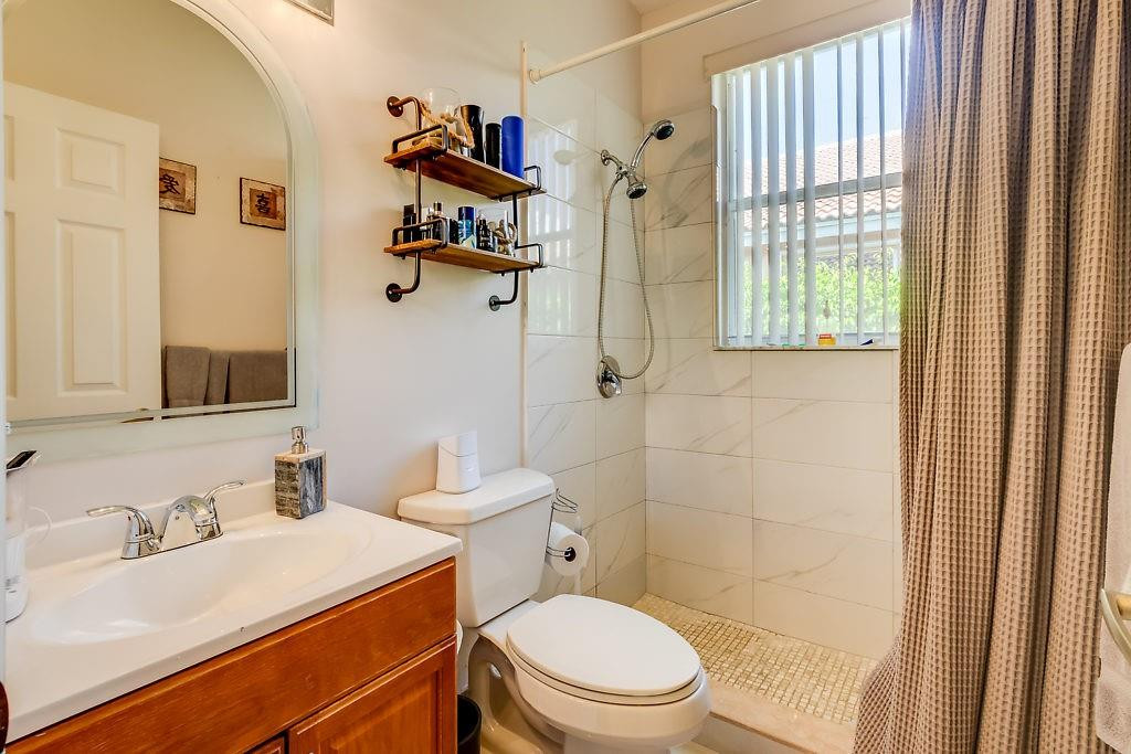 Sunset Lakes One 164-34 B - Residential