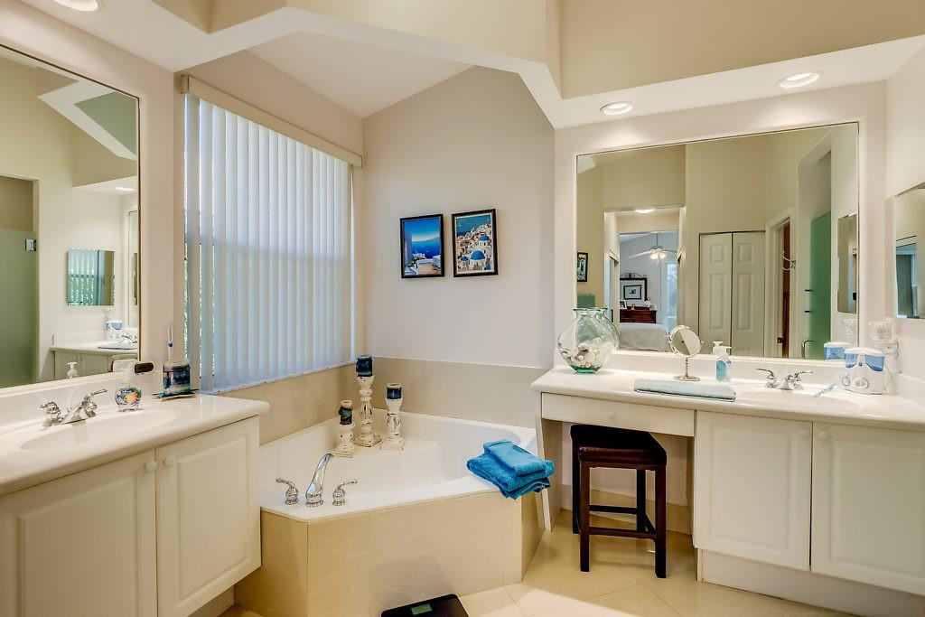 Sunset Lakes One 164-34 B - Residential