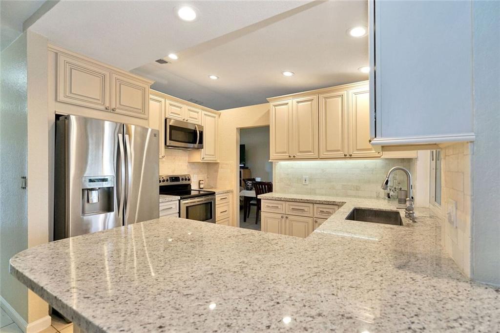 Sunflower Margate 82-38 B - Residential