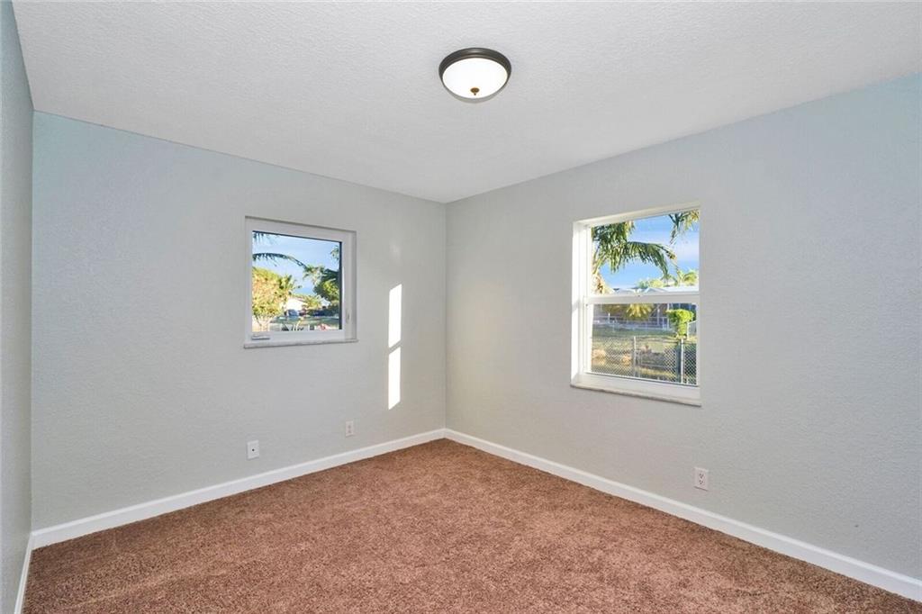 Sunflower Margate 82-38 B - Residential