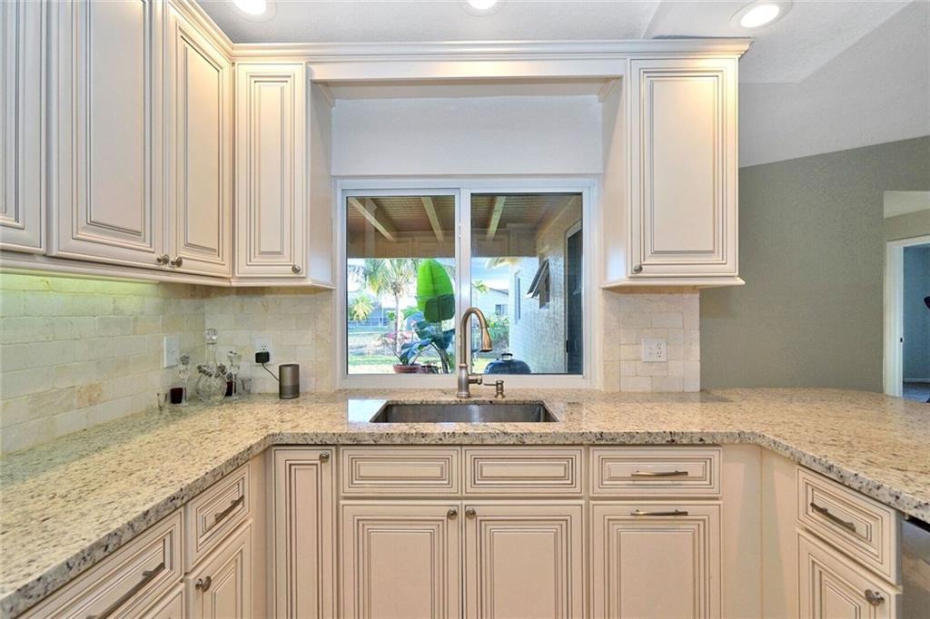 Sunflower Margate 82-38 B - Residential