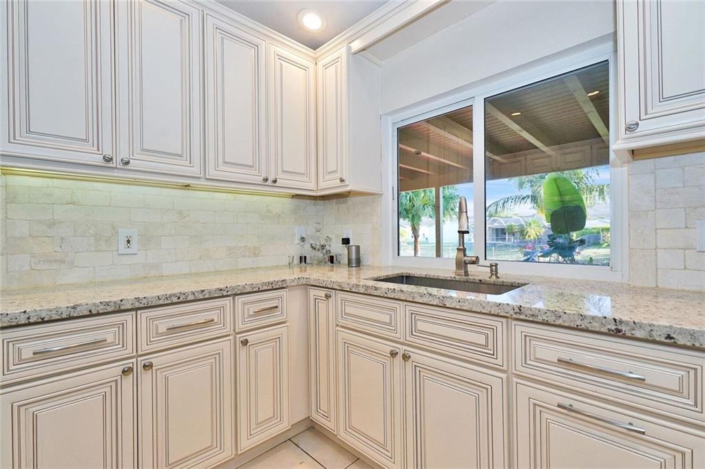 Sunflower Margate 82-38 B - Residential