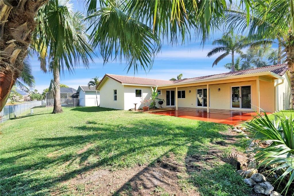 Sunflower Margate 82-38 B - Residential