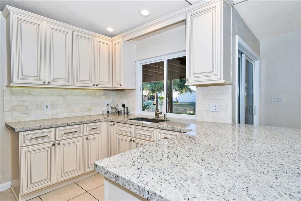 Sunflower Margate 82-38 B - Residential