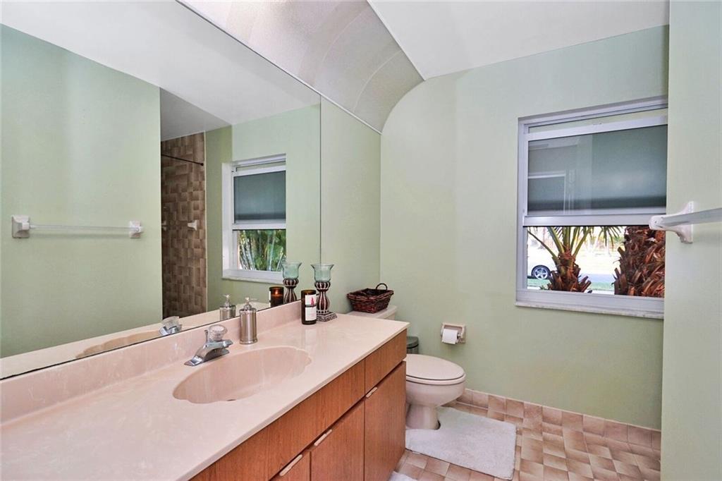 Sunflower Margate 82-38 B - Residential