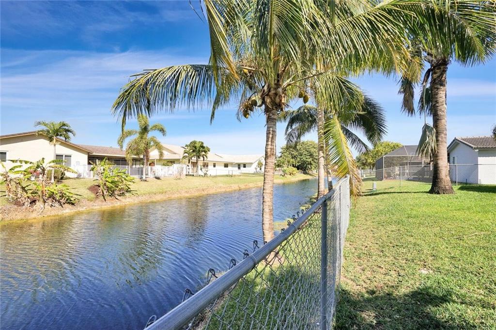 Sunflower Margate 82-38 B - Residential