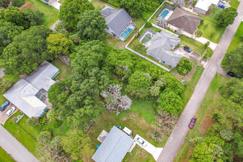 Photo of 1510 Emerson Lane, Sebastian, FL 32958 (MLS # B26035358)
