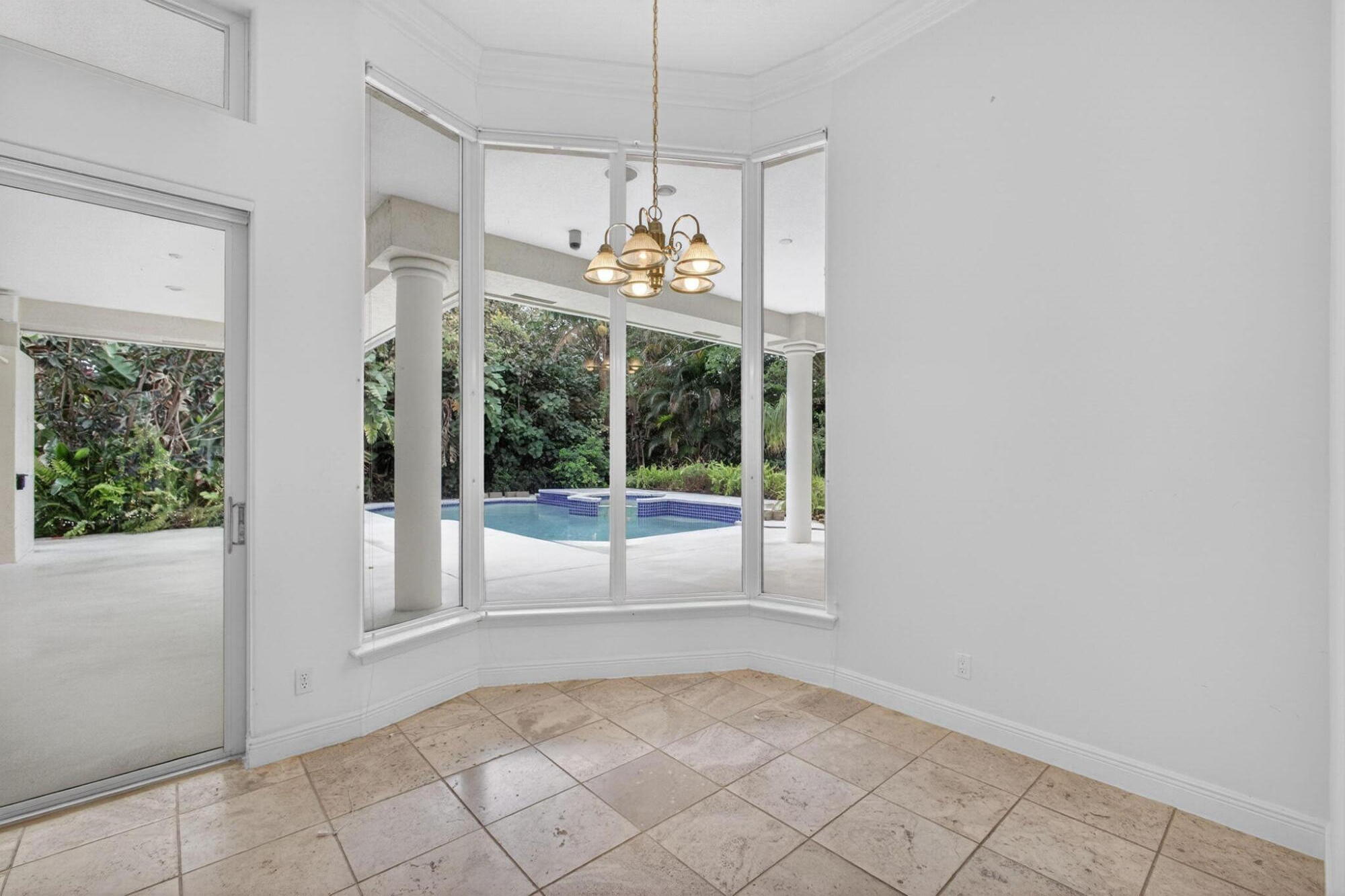 HERITAGE OAKS - Residential