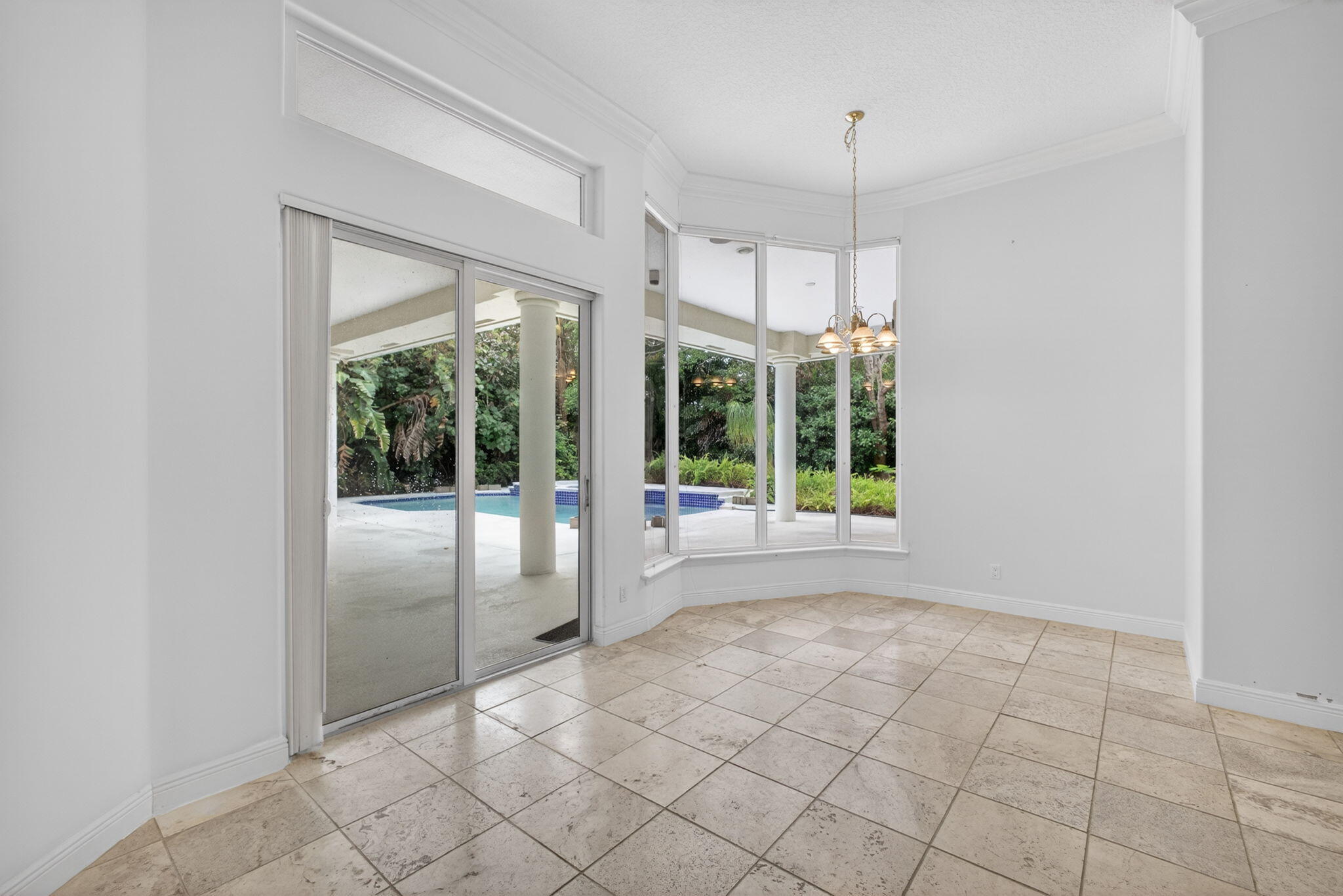 HERITAGE OAKS - Residential