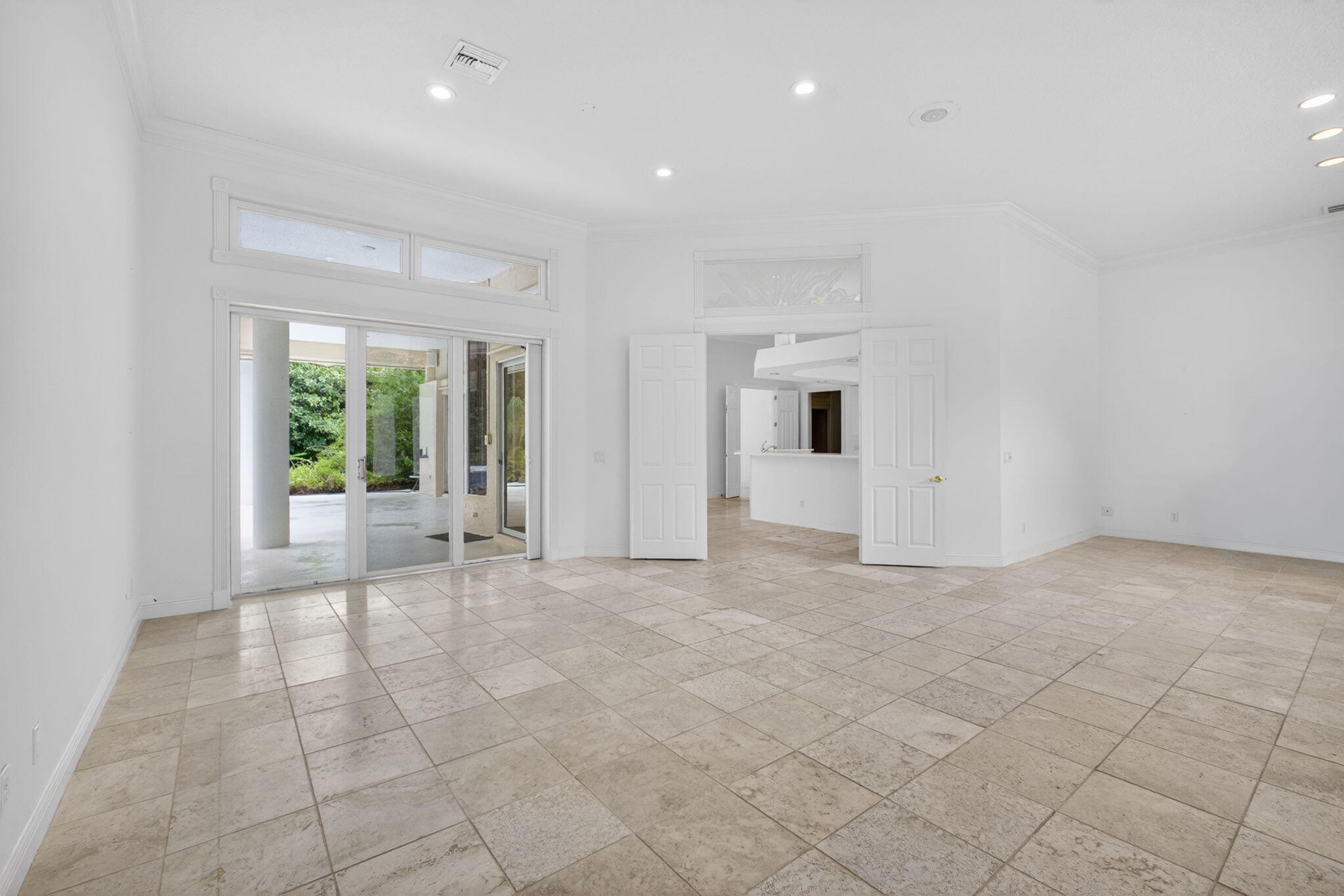 HERITAGE OAKS - Residential