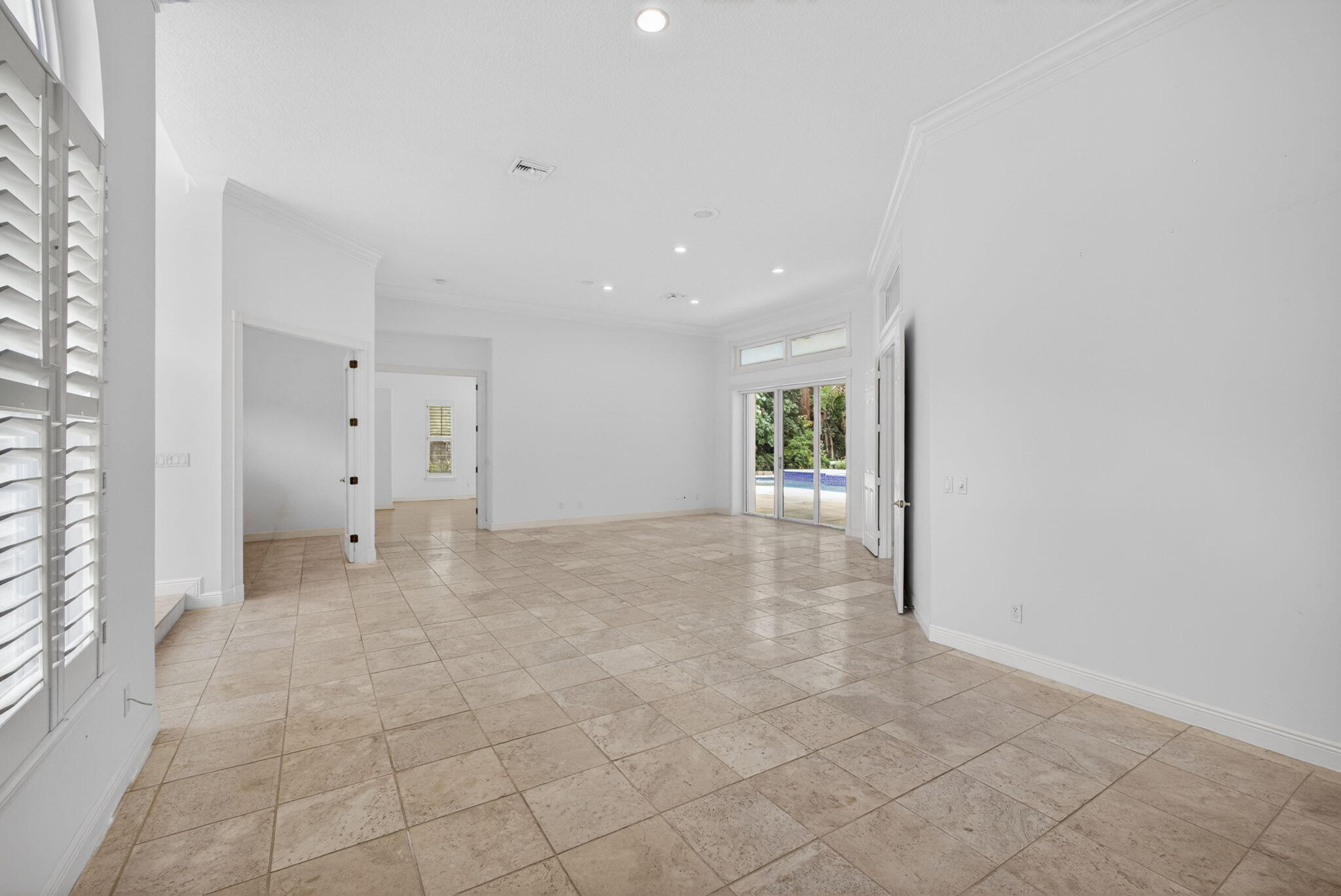 HERITAGE OAKS - Residential