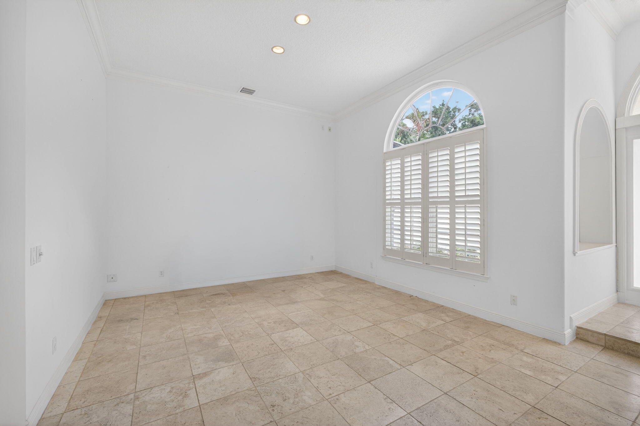 HERITAGE OAKS - Residential