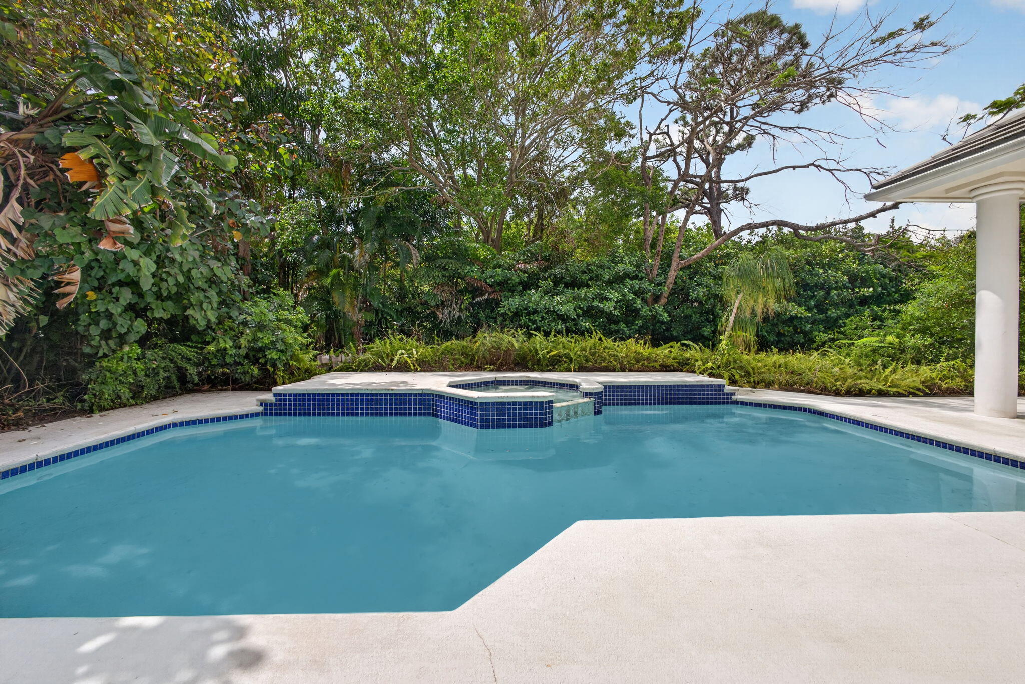 HERITAGE OAKS - Residential