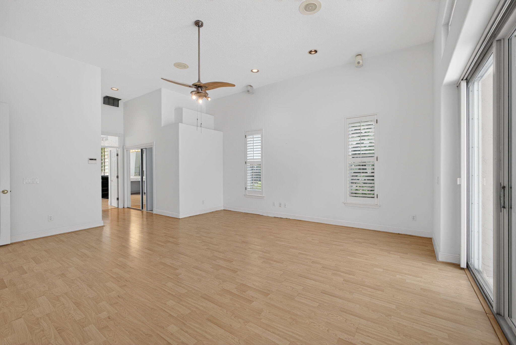 HERITAGE OAKS - Residential