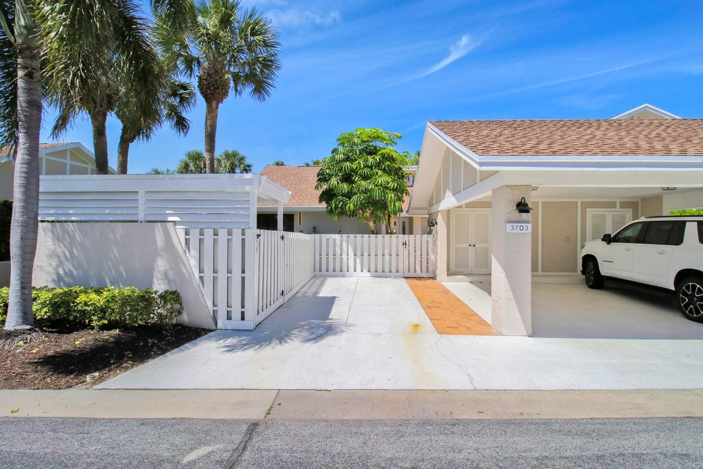 Photo of 3703 Cape Pointe Circle, Jupiter, FL 33477 (MLS # R10976056)