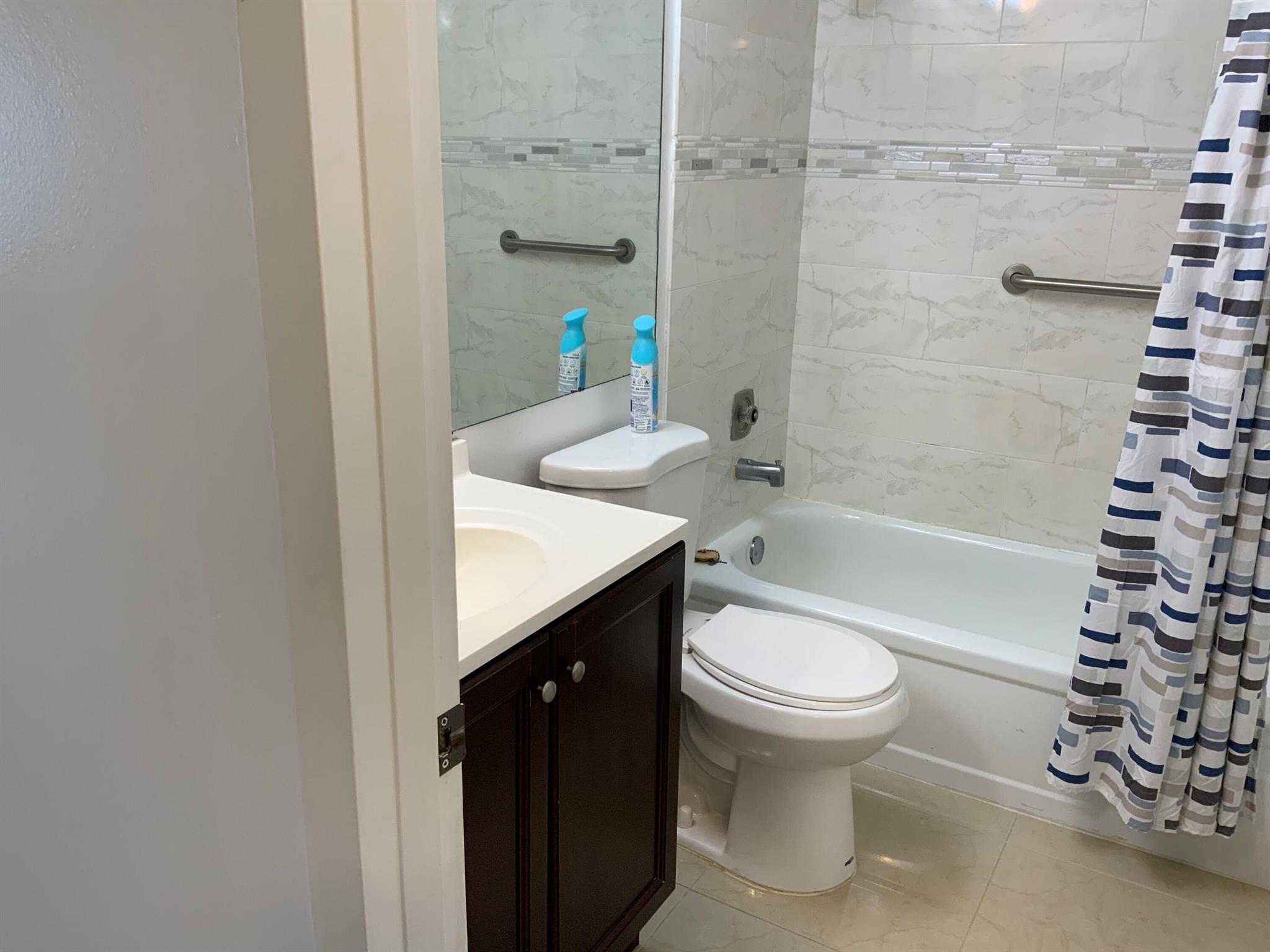 FANSHAW AT CENTURY VILLAG - Residential Lease