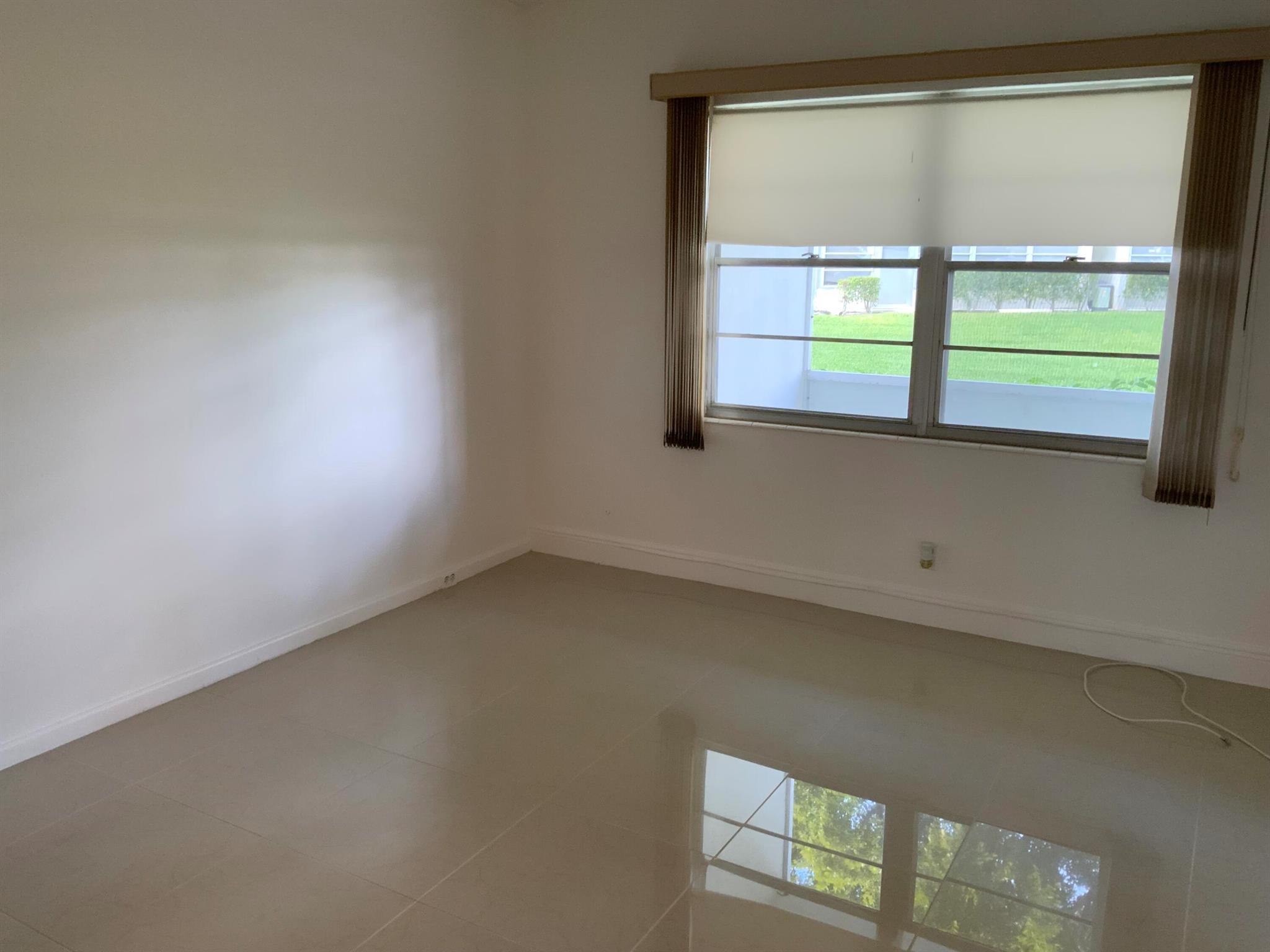 FANSHAW AT CENTURY VILLAG - Residential Lease