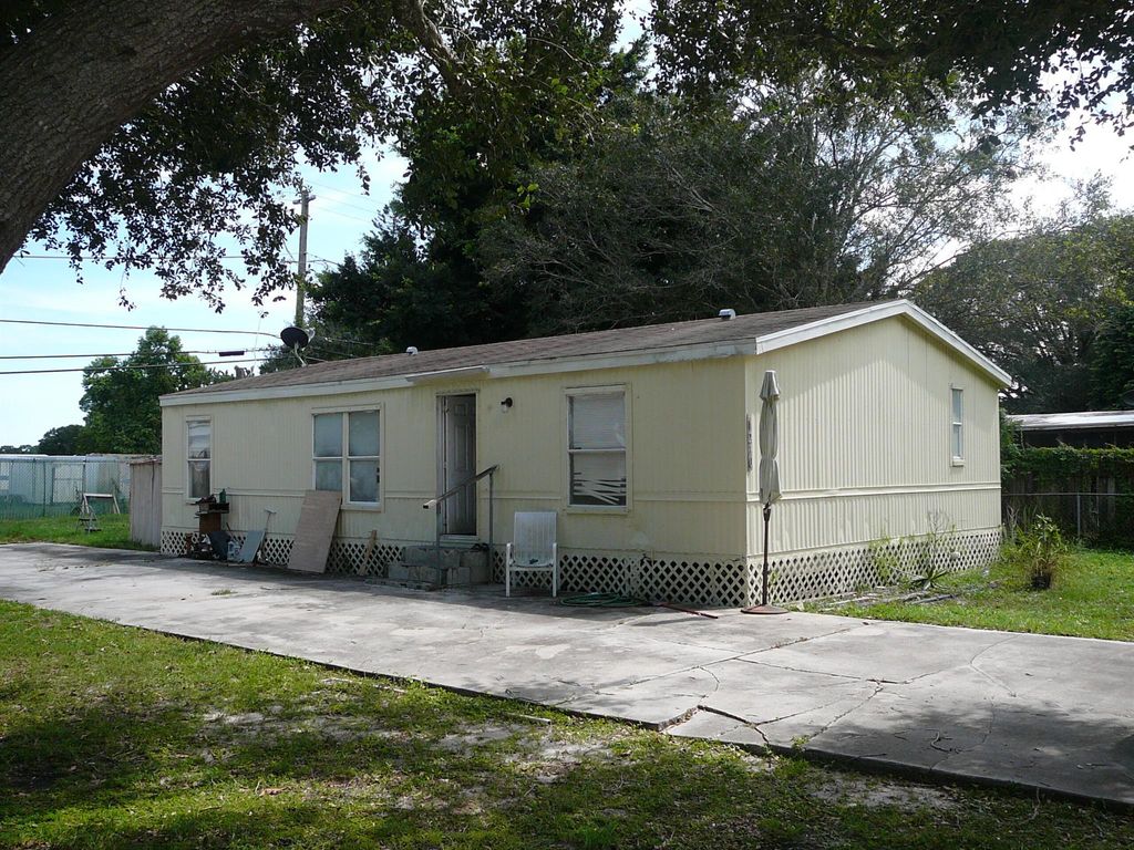 Photo of 1210 E Joy Lane, Fort Pierce, FL 34945 (MLS # R11025506)