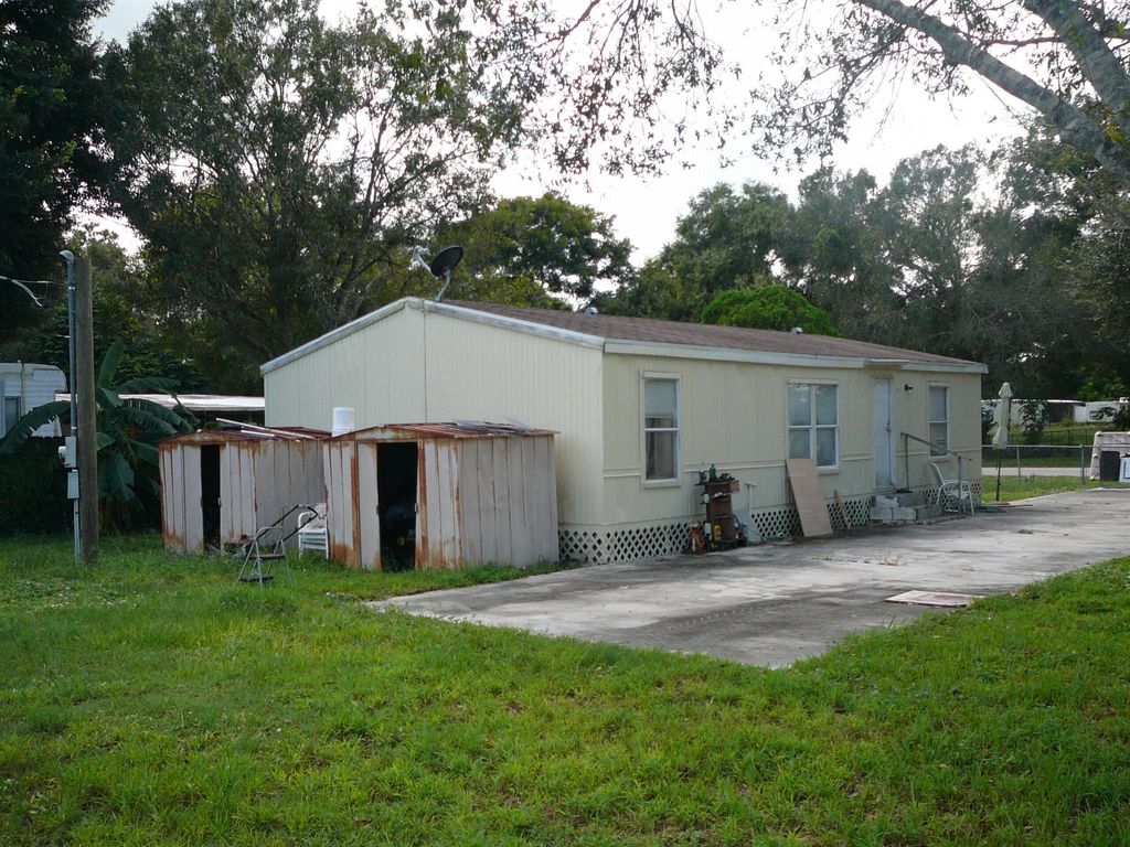 Photo of 1210 E Joy Lane, Fort Pierce, FL 34945 (MLS # R11025506)